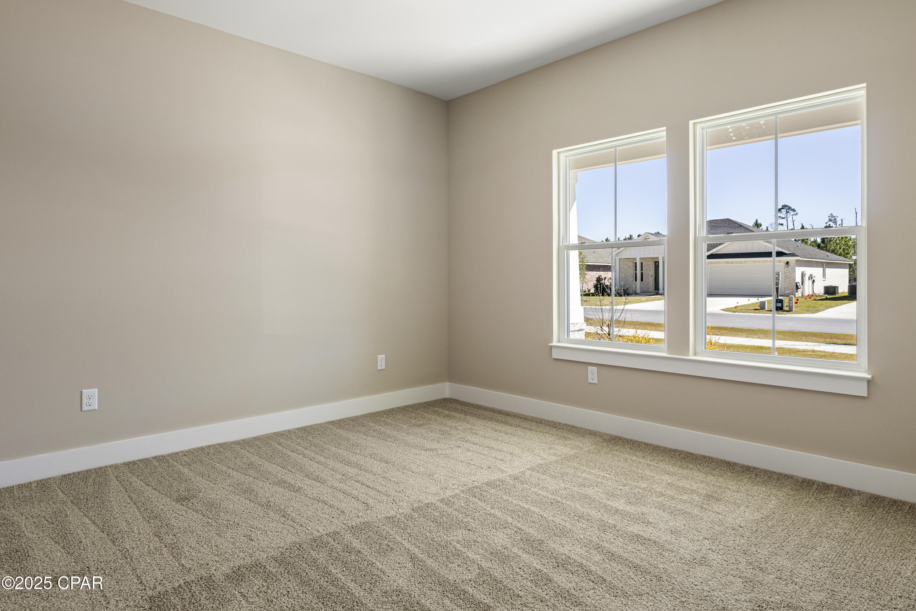 Image 16 For 3837 Red Deer Circle