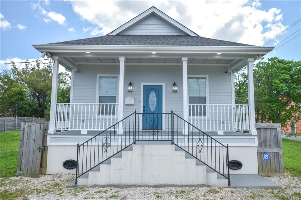 PRICE JUST PERFECTED on this beautiful home with practically everything new in 2020, from the foundation on up. Located centrally to everything in New Orleans, really, on a quiet and tucked away section of MLK Jr Blvd. Spacious living areas, including a 16-foot vaulted ceiling in the entrance and living room, and 10-foot ceilings throughout. A fully equipped, open kitchen with stainless appliances, granite countertops, and plenty of cabinet space is ready for you for all your gatherings! Truly move-in ready, with all major systems only 5 years young, including exterior security cameras and an alarm system. Walking distance to Laurel Street Bakery, the King Cake Hub, and El Pavo Real, and easy access to major avenues to Mid City, Uptown, Downtown, and other areas.  With Mixed Use zoning, there's commercial potential here, as well - so much opportunity for this great home.