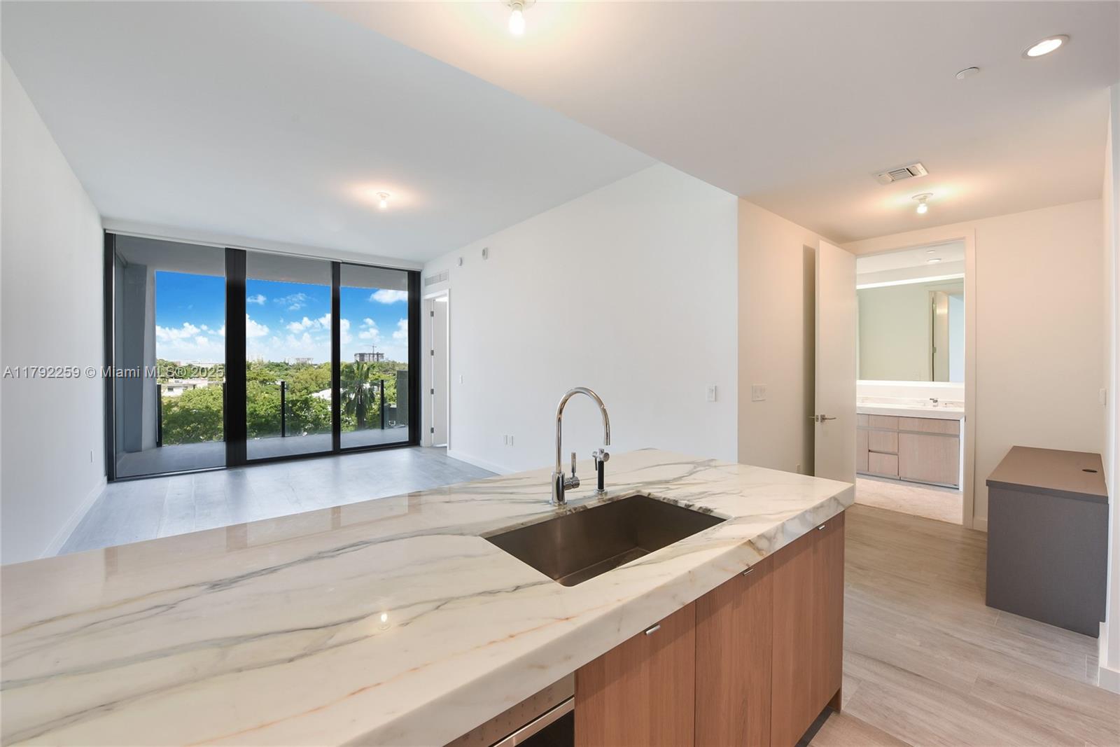 2831 S Bayshore Dr #606, Coconut Grove FL 33133