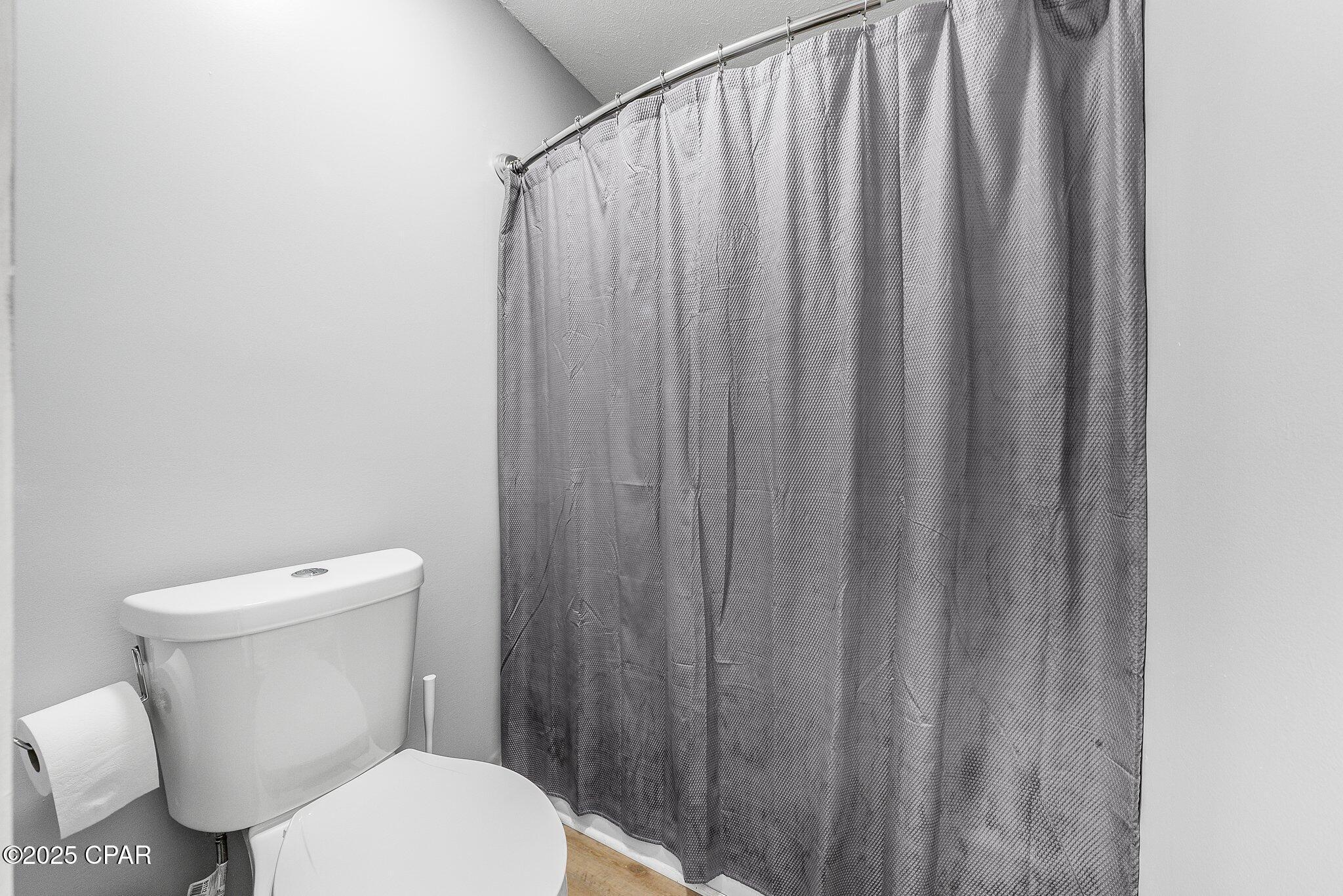 Image 10 For 7737 Betty Louise Drive