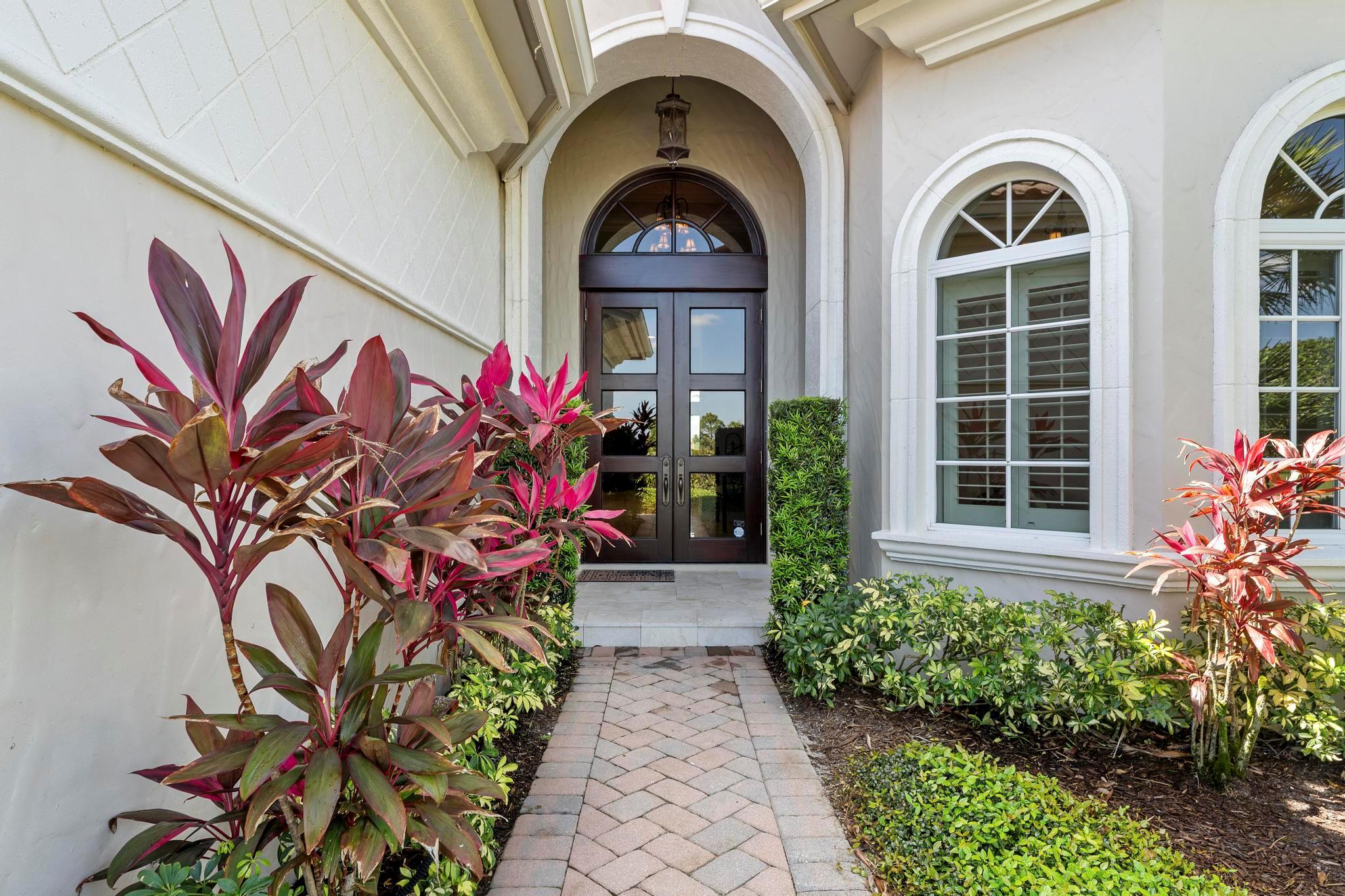 Homes for sale in Port St. Lucie, FL | 173 Se Rio Angelica, Port St. Lucie, FL 34984 | MLS# R11085708