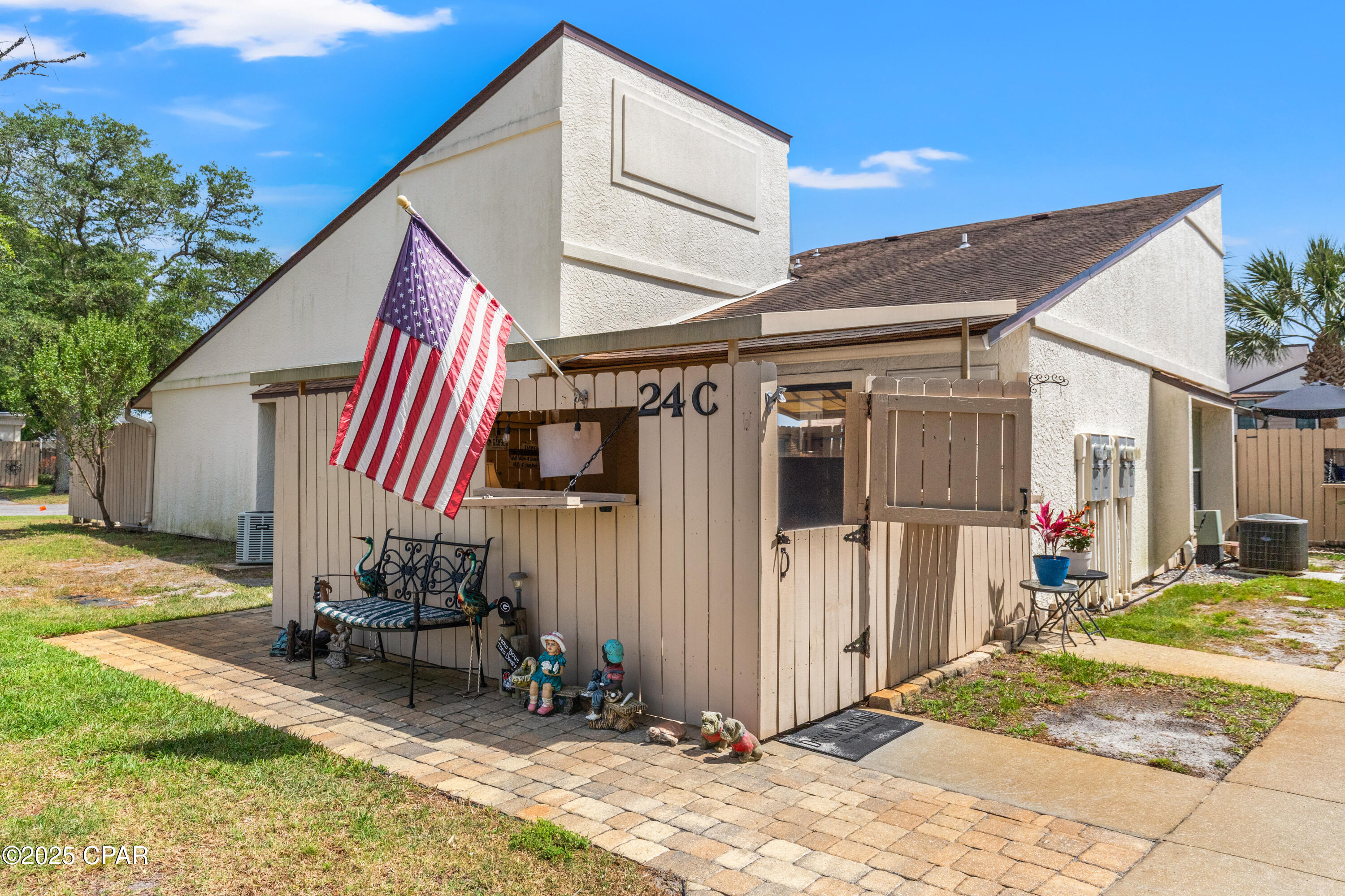 Image 1 For 17462 Front Beach Rd  24c