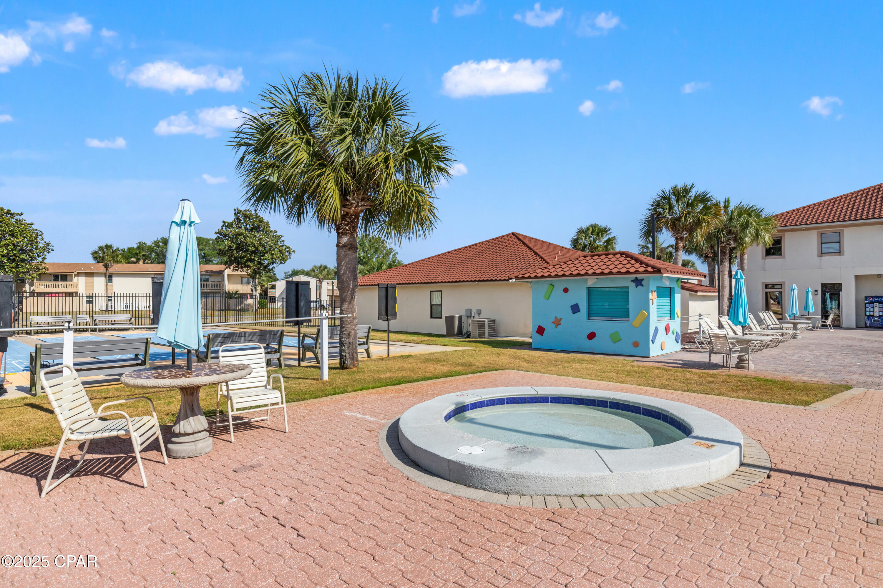 Image 31 For 17462 Front Beach Rd  24c