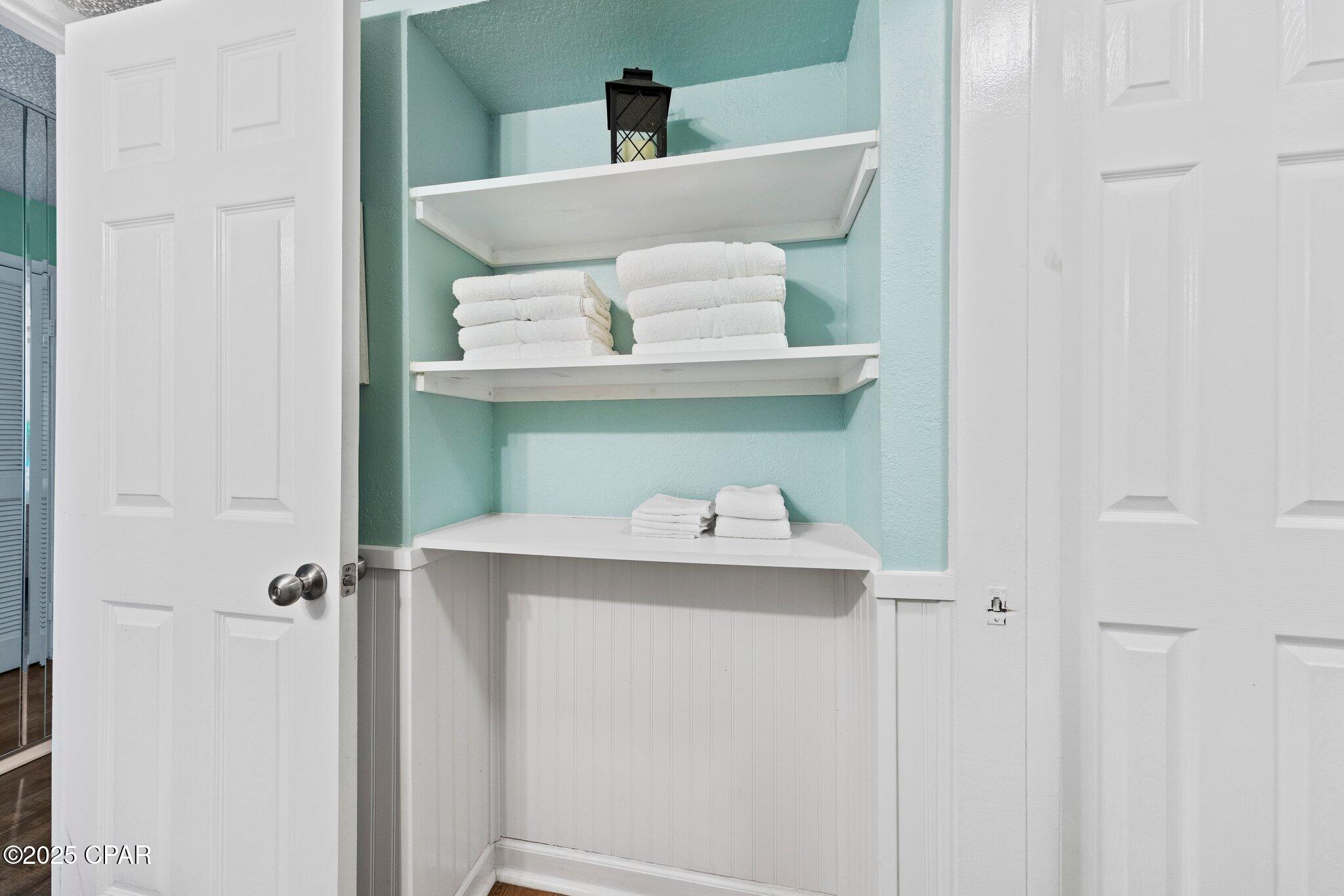 Image 11 For 8743 Thomas Drive 809