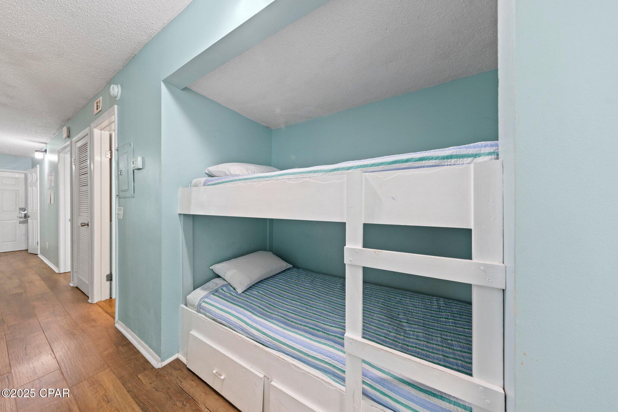 Image 15 For 8743 Thomas Drive 809