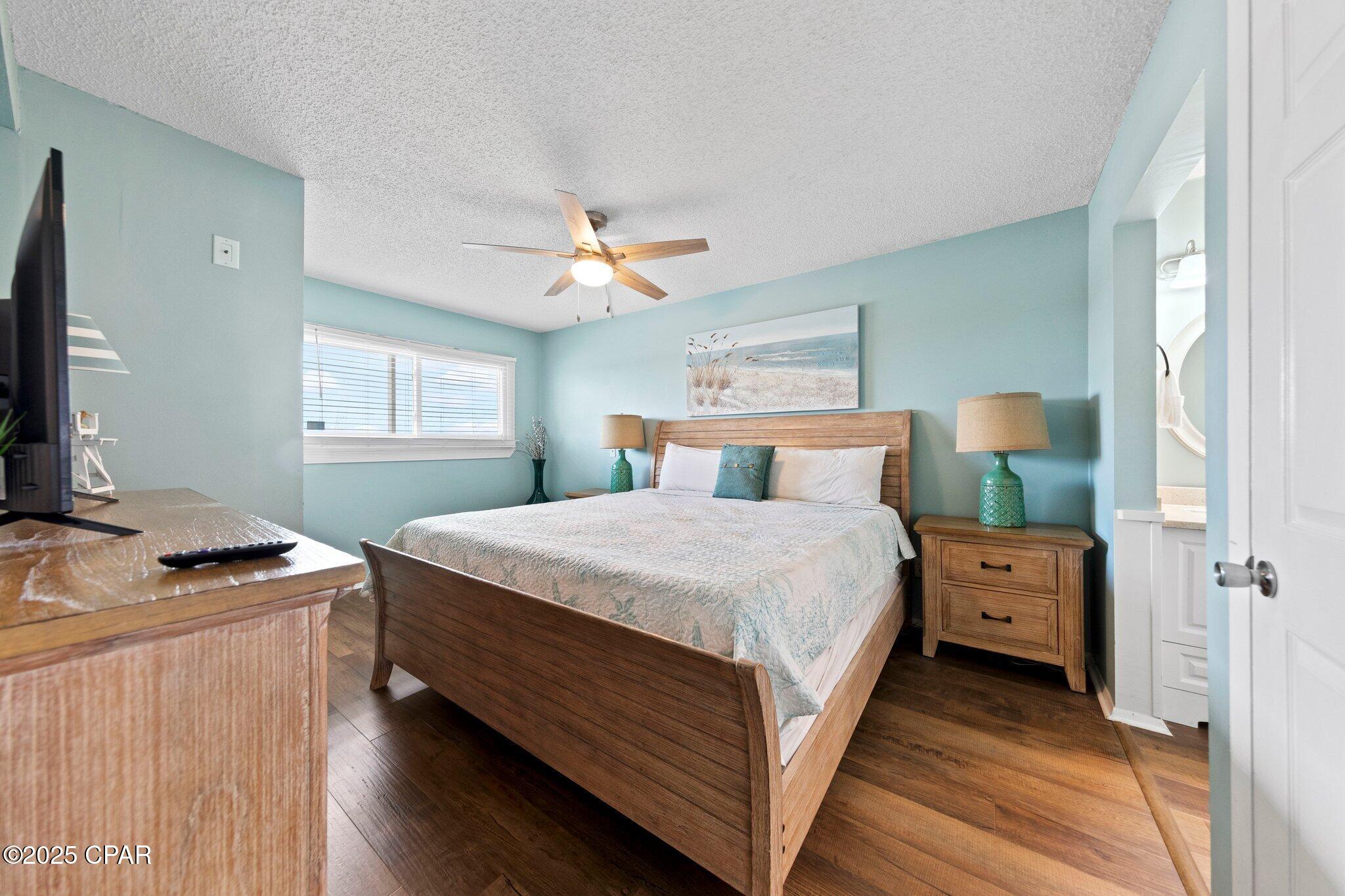 Image 3 For 8743 Thomas Drive 809