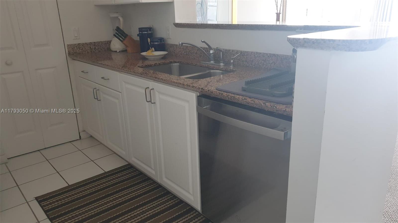 1155 Brickell Bay Dr #3007, Miami FL 33131