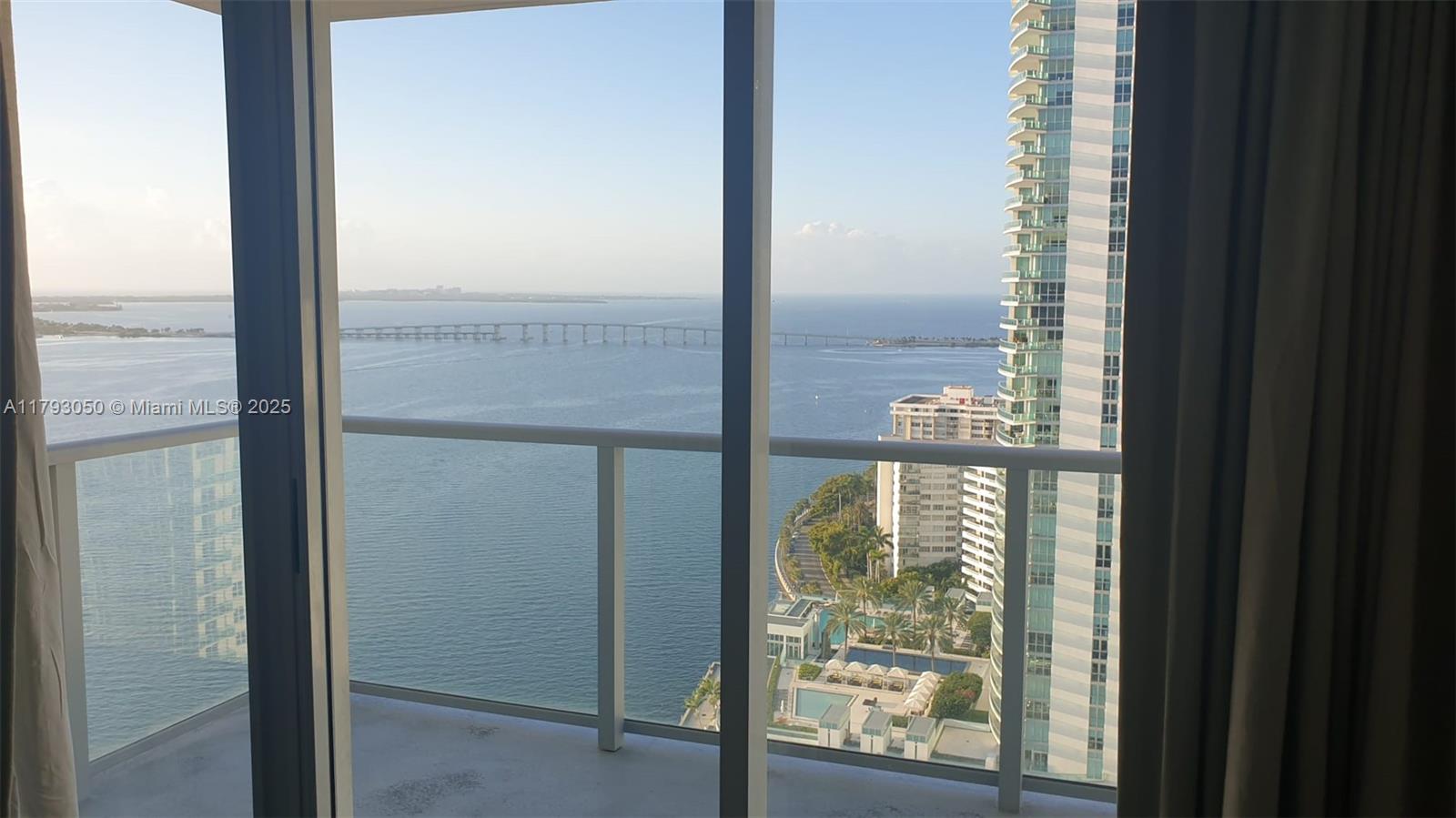 1155 Brickell Bay Dr #3007, Miami FL 33131