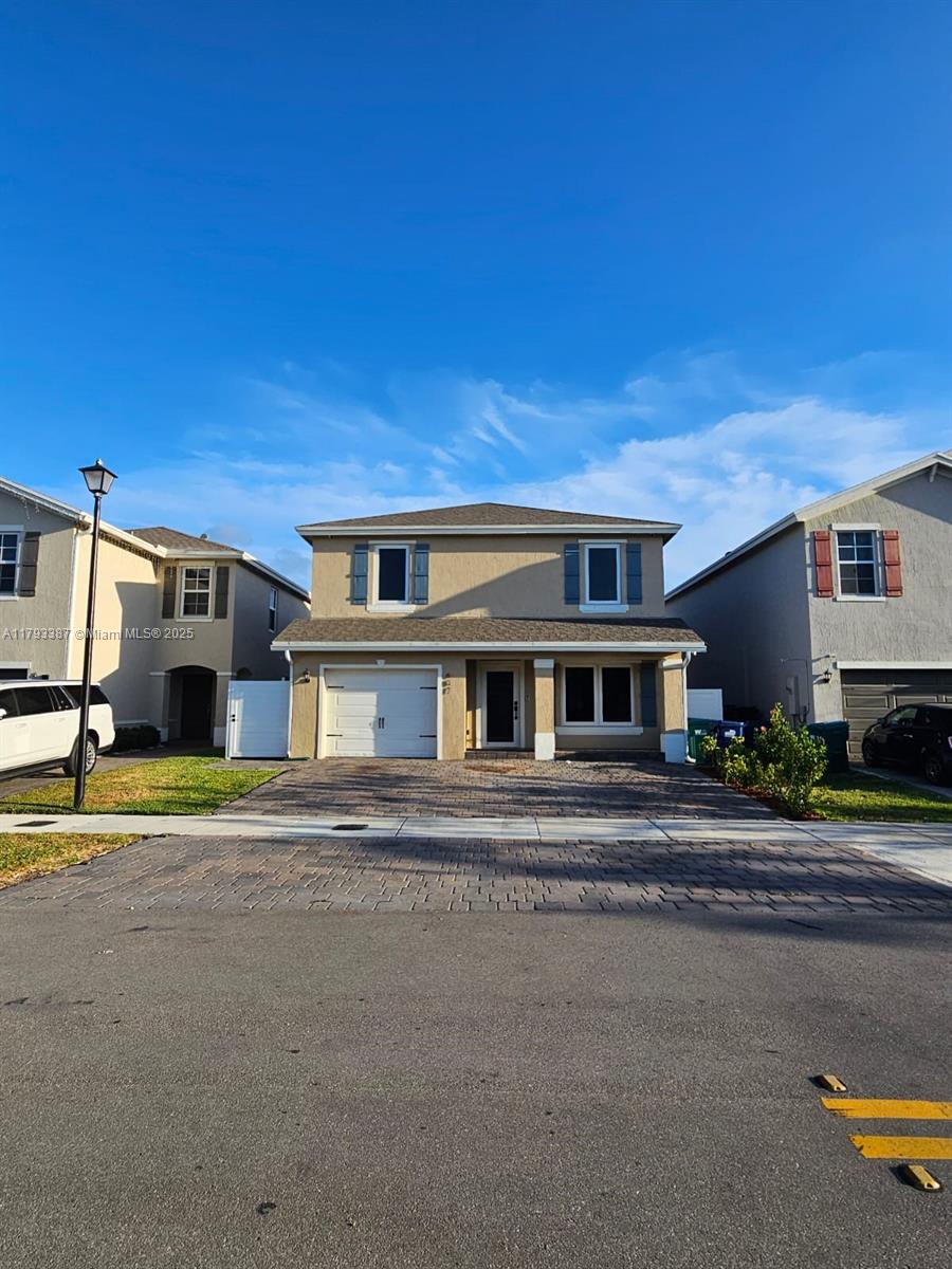 607 NE 4th St, Florida City, Florida image 2
