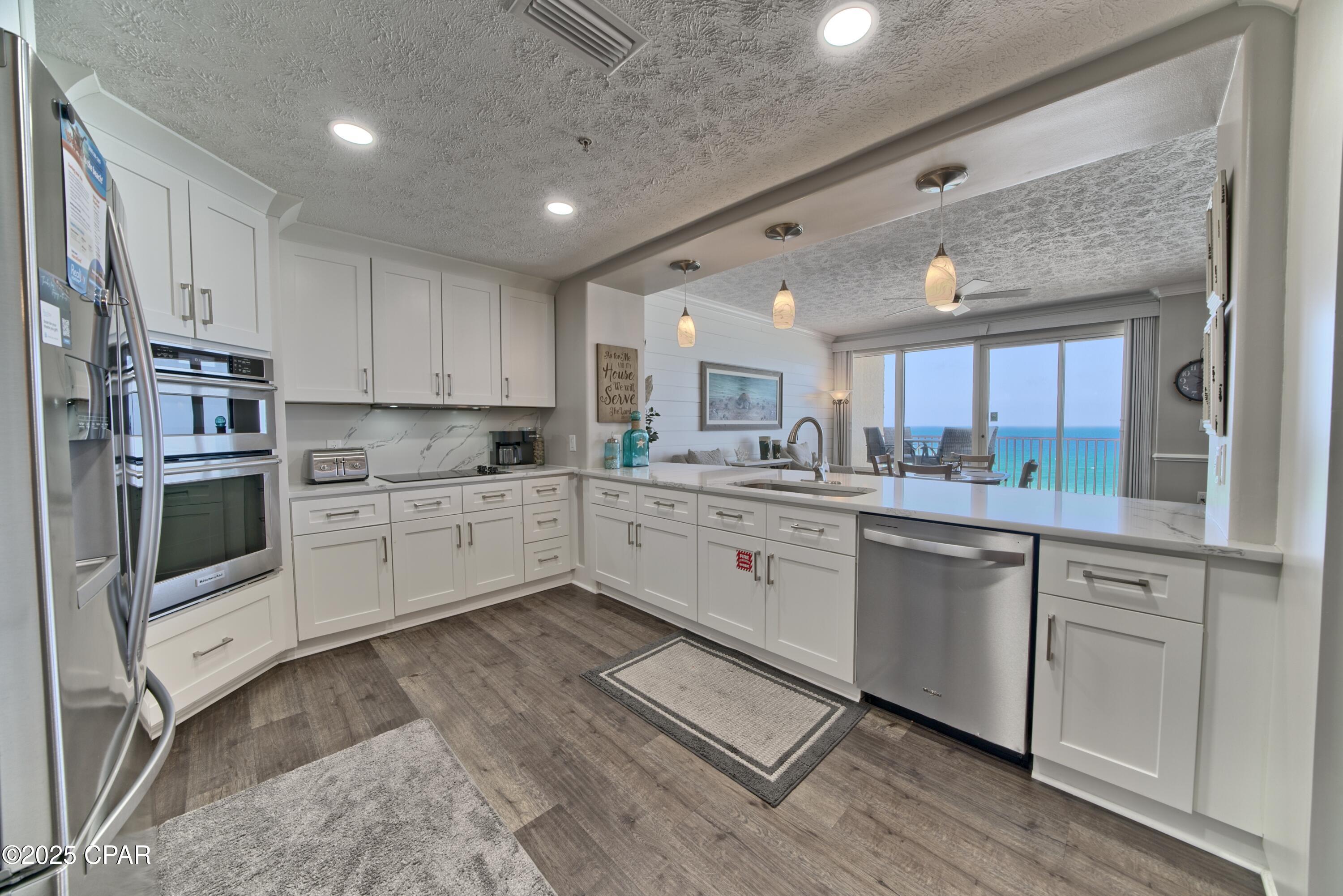 Image 10 For 7115 Thomas Drive 604