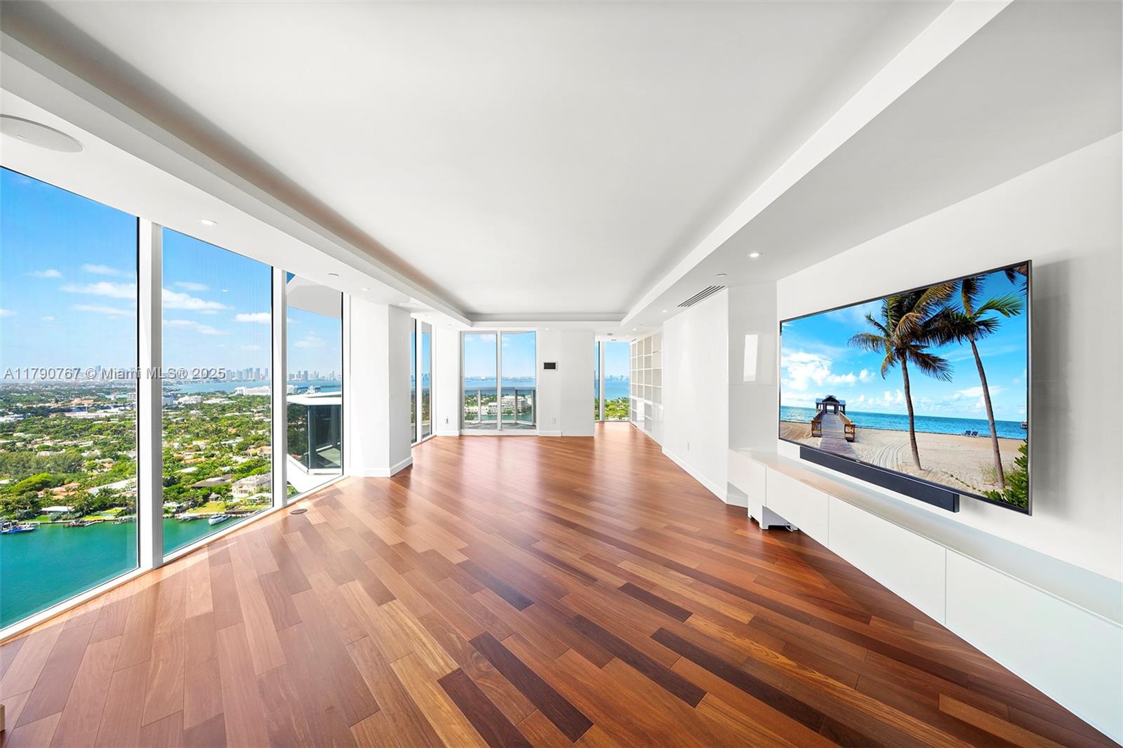 4779 Collins Ave #3405, Miami Beach FL 33140