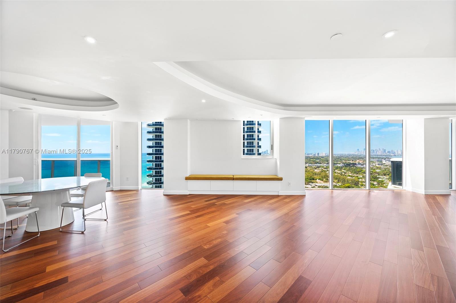 4779 Collins Ave #3405, Miami Beach FL 33140