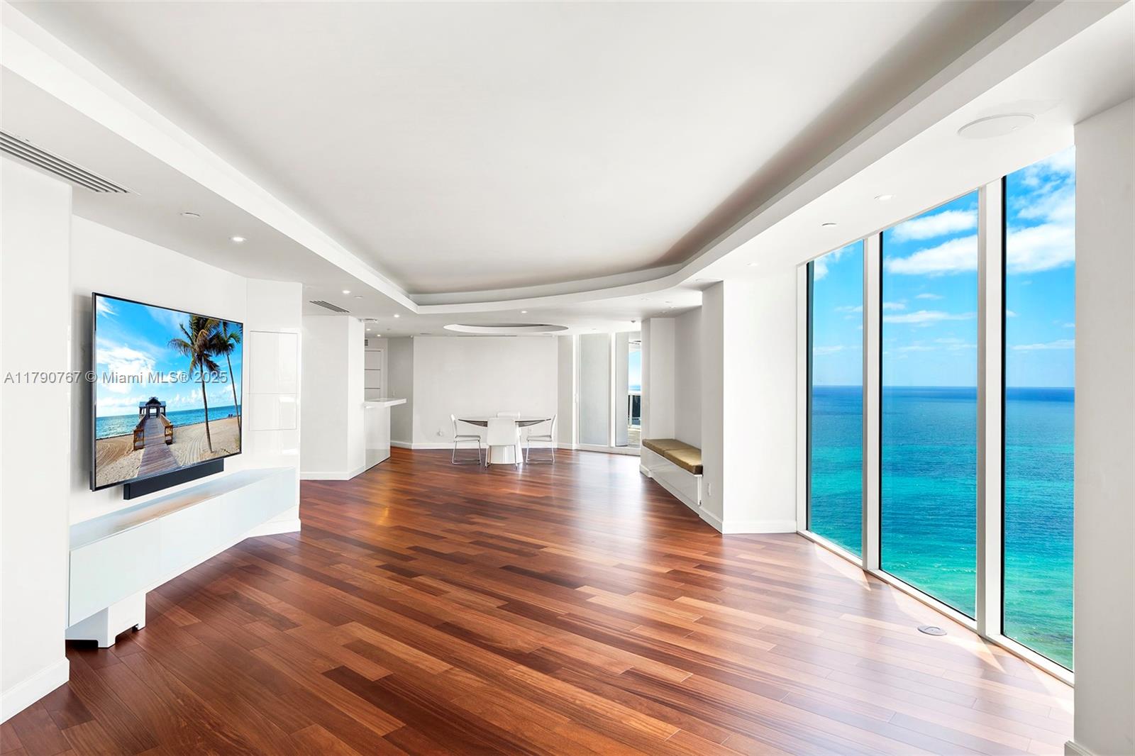 4779 Collins Ave #3405, Miami Beach FL 33140