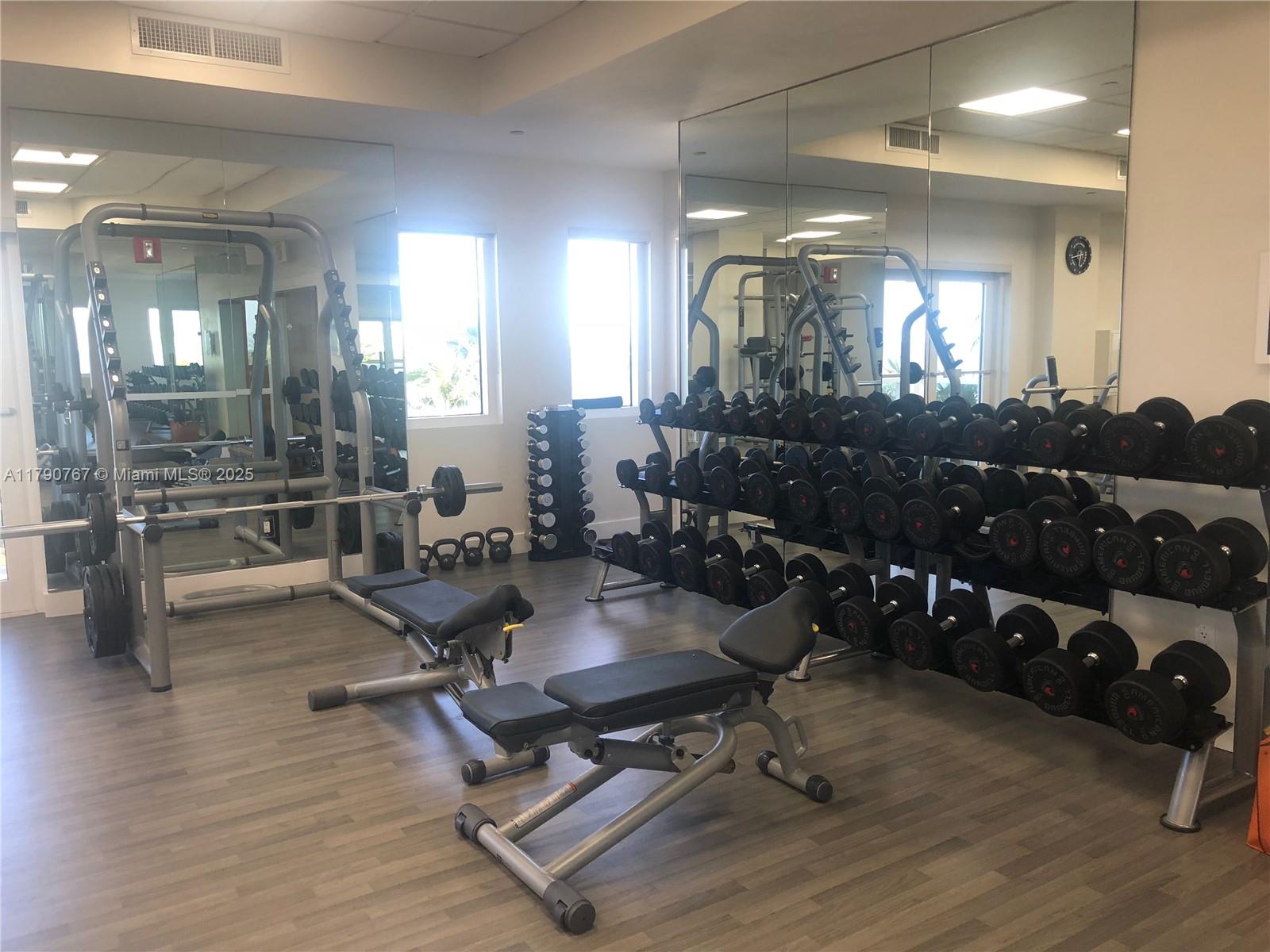 4779 Collins Ave #3405, Miami Beach FL 33140