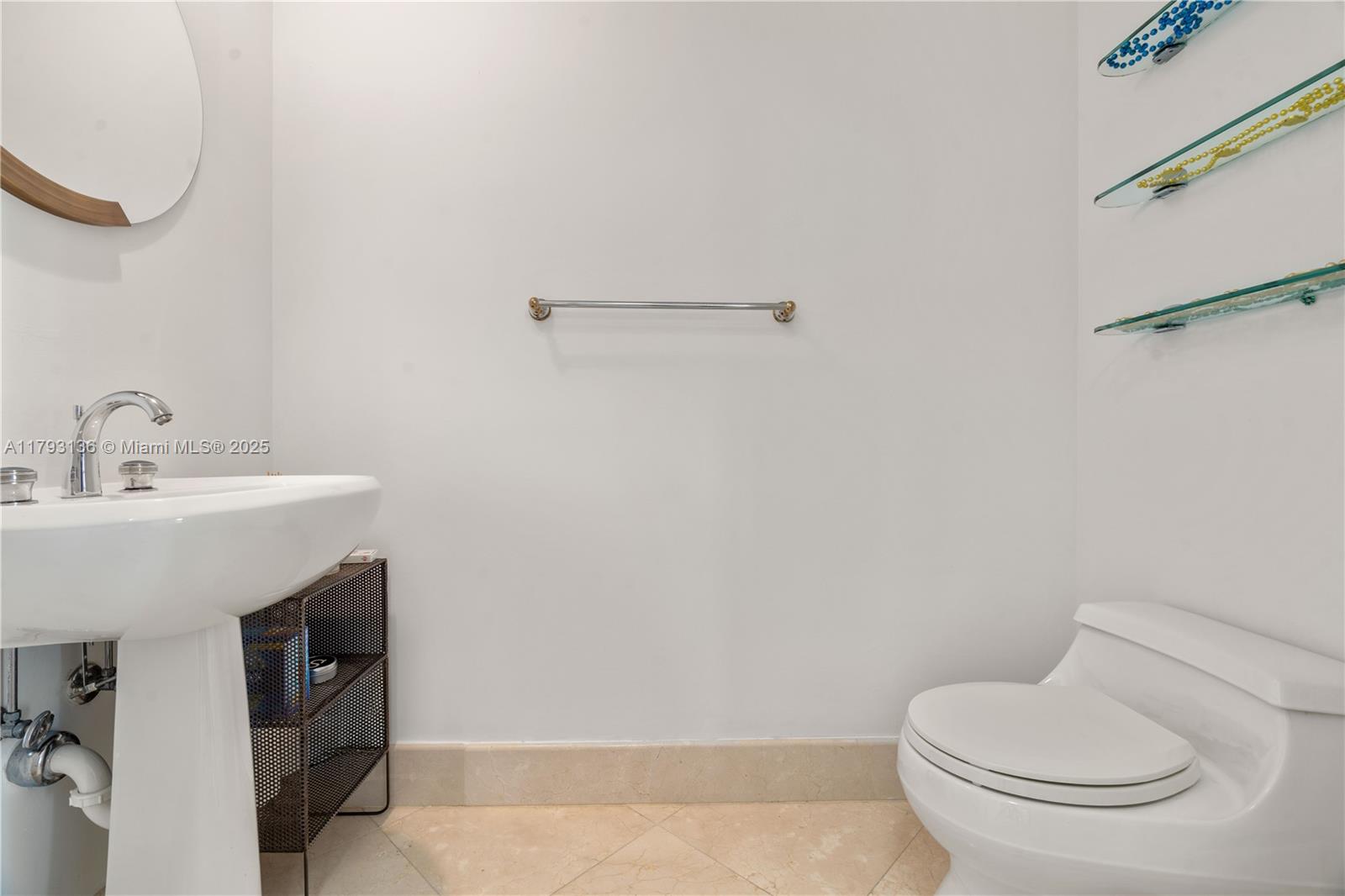 808 Brickell Key Dr #707, Miami FL 33131