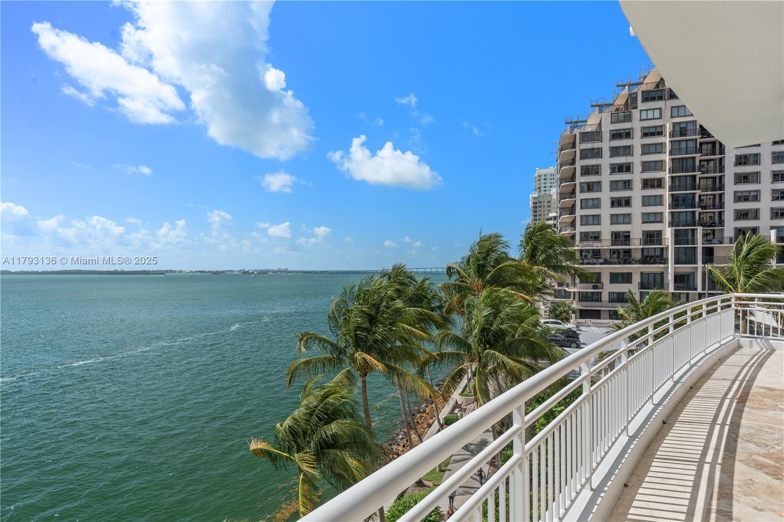 808 Brickell Key Dr #707, Miami FL 33131