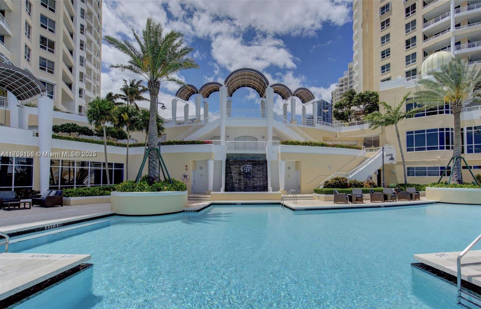 808 Brickell Key Dr #707, Miami FL 33131