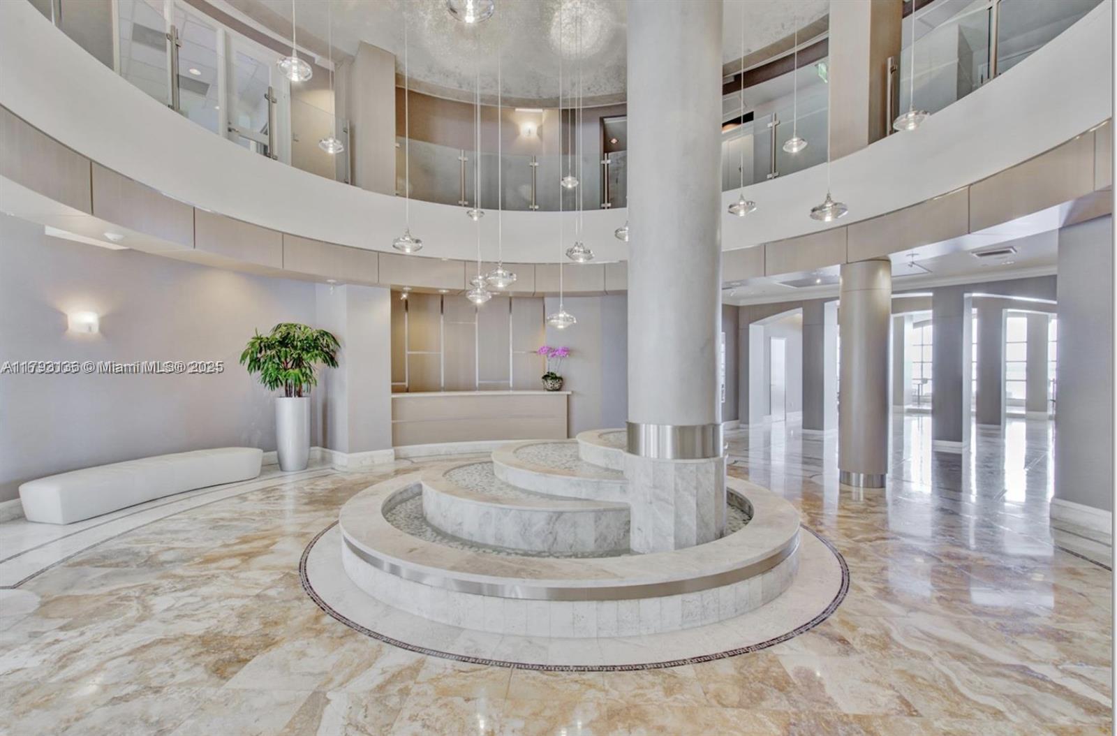 808 Brickell Key Dr #707, Miami FL 33131