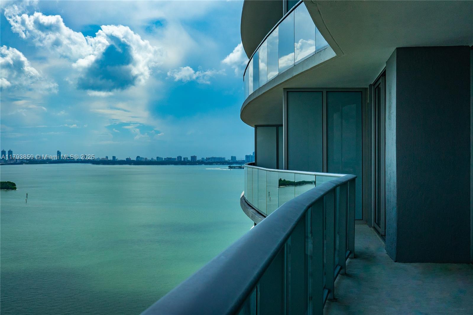 Condo for Rent in Miami, FL