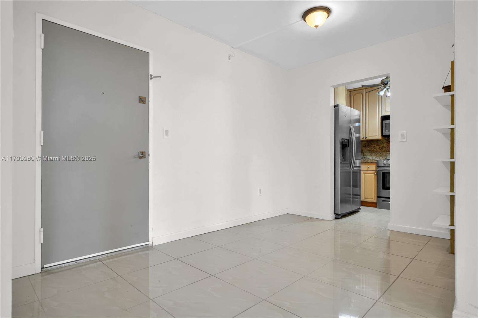 3701 N Country Club Dr #203, Aventura FL 33180