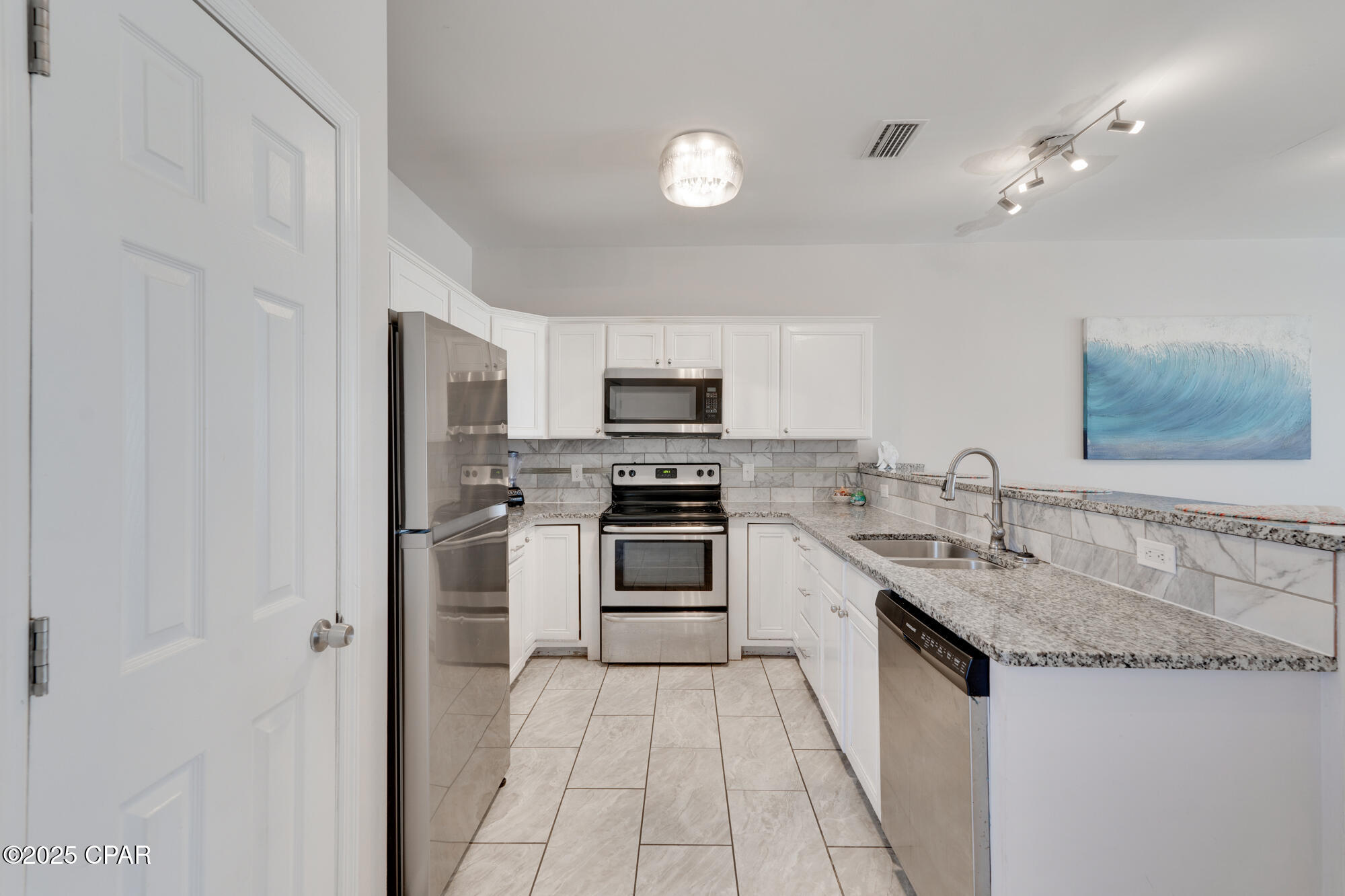 Image 19 For 5910 Beach Drive