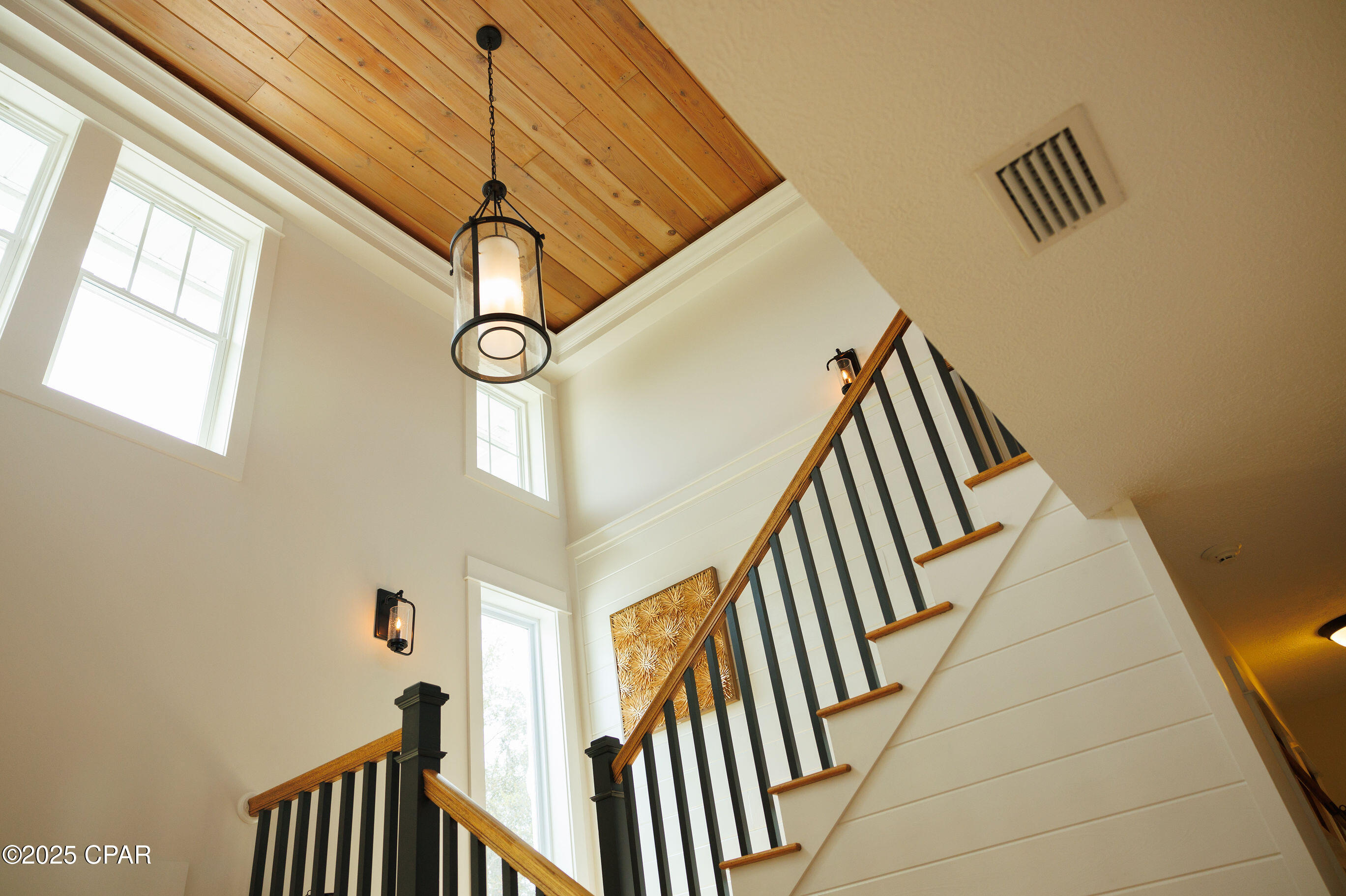 Listing photo id 25 for 7831 Hwy 2311