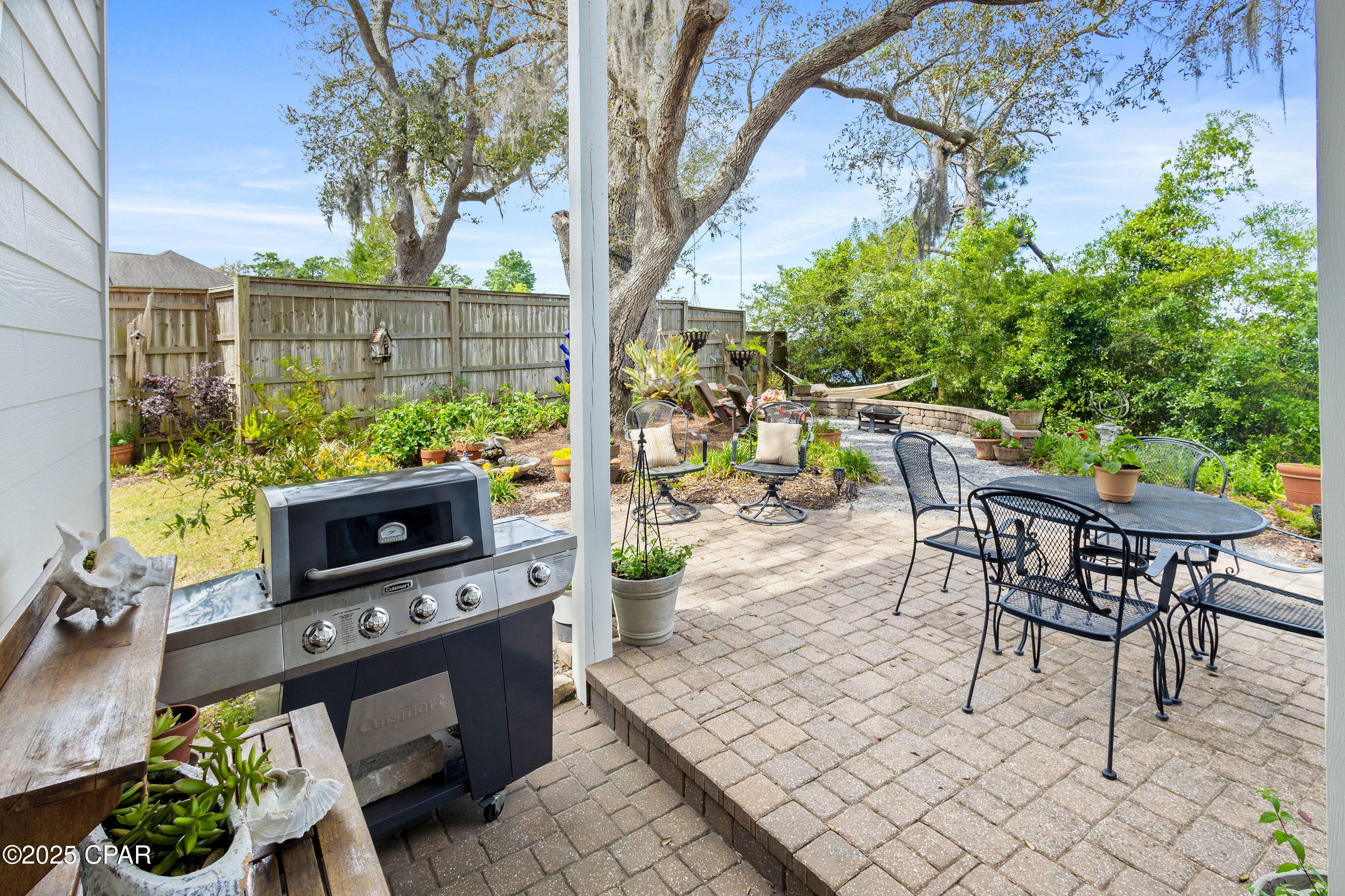 Listing photo id 43 for 7831 Hwy 2311