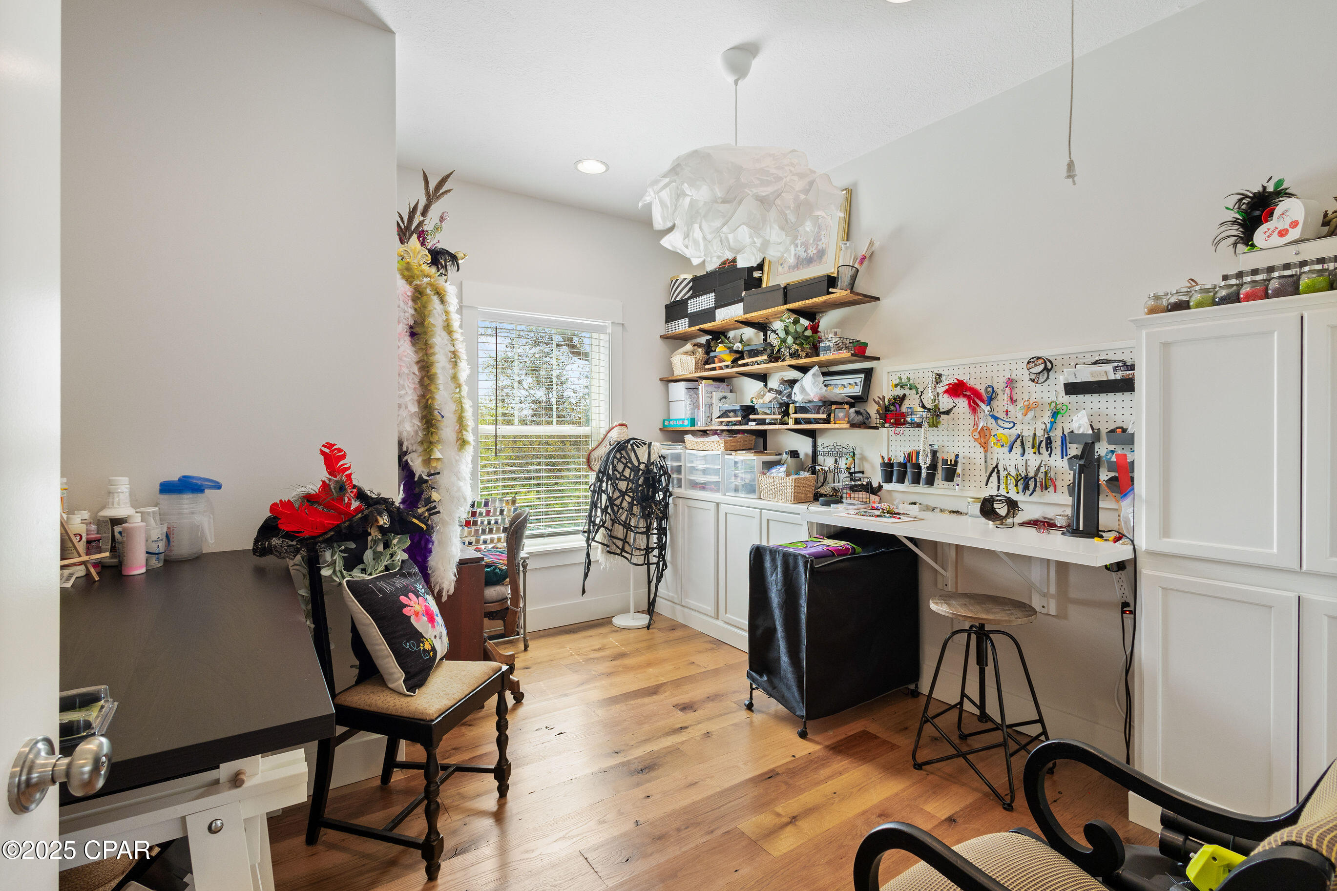 Listing photo id 61 for 7831 Hwy 2311