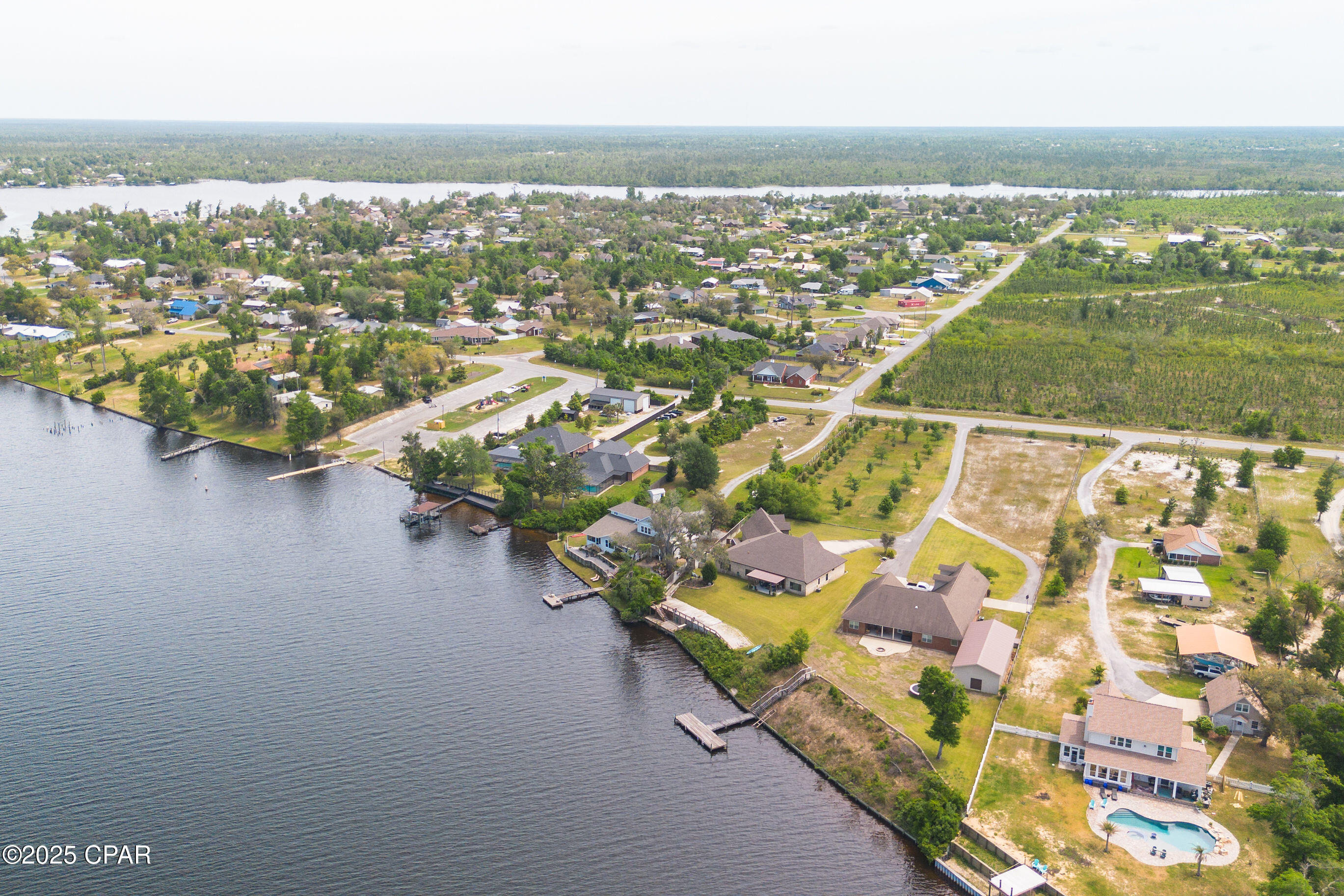 Listing photo id 65 for 7831 Hwy 2311