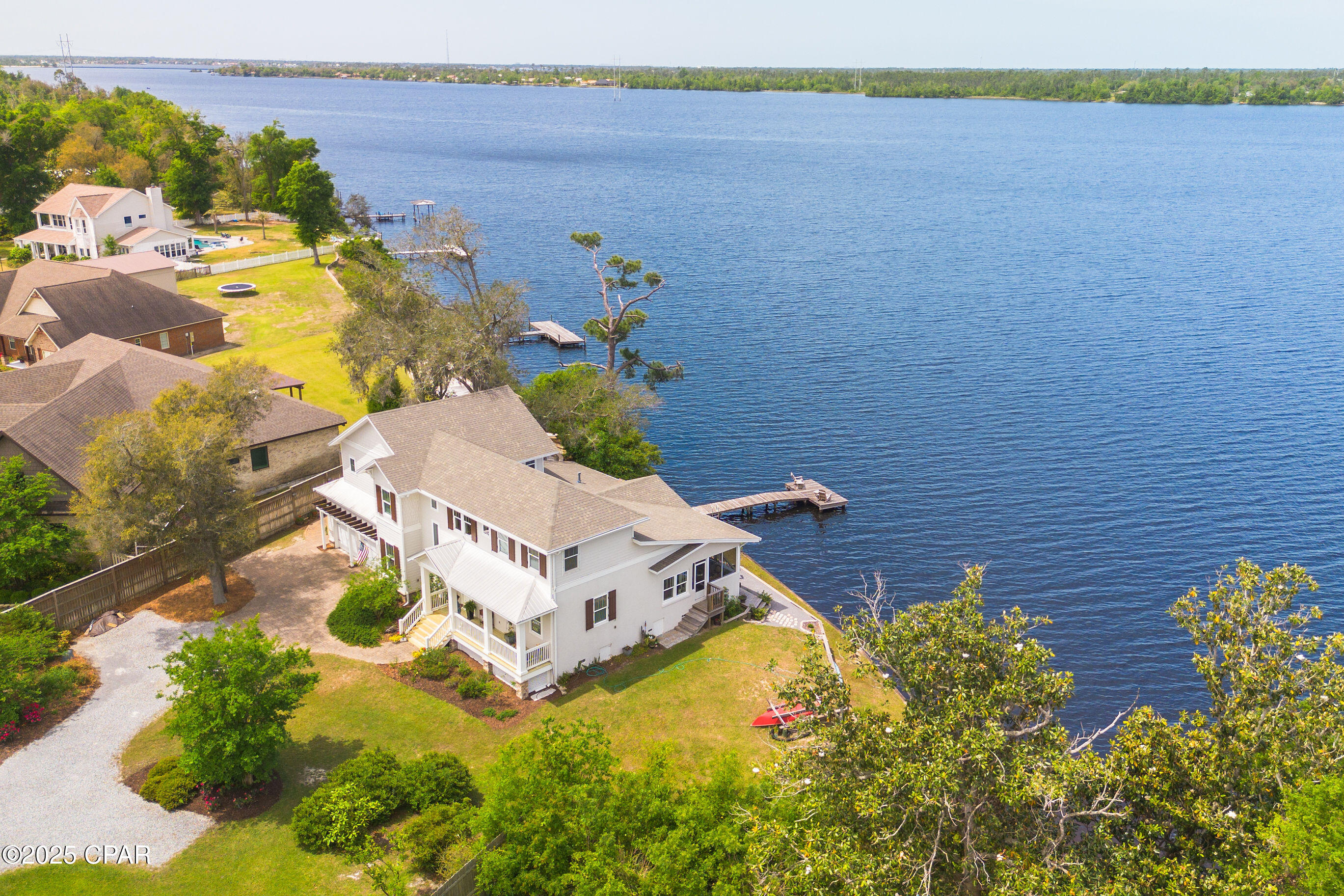 Listing photo id 75 for 7831 Hwy 2311