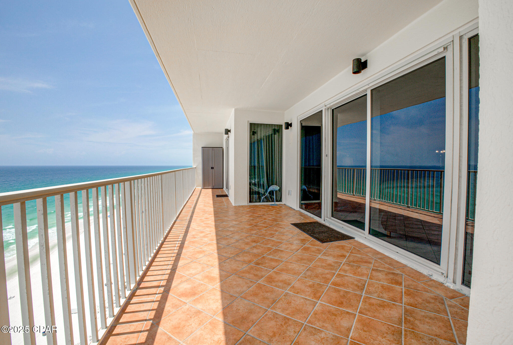 Image 17 For 8601 Surf Drive 14e