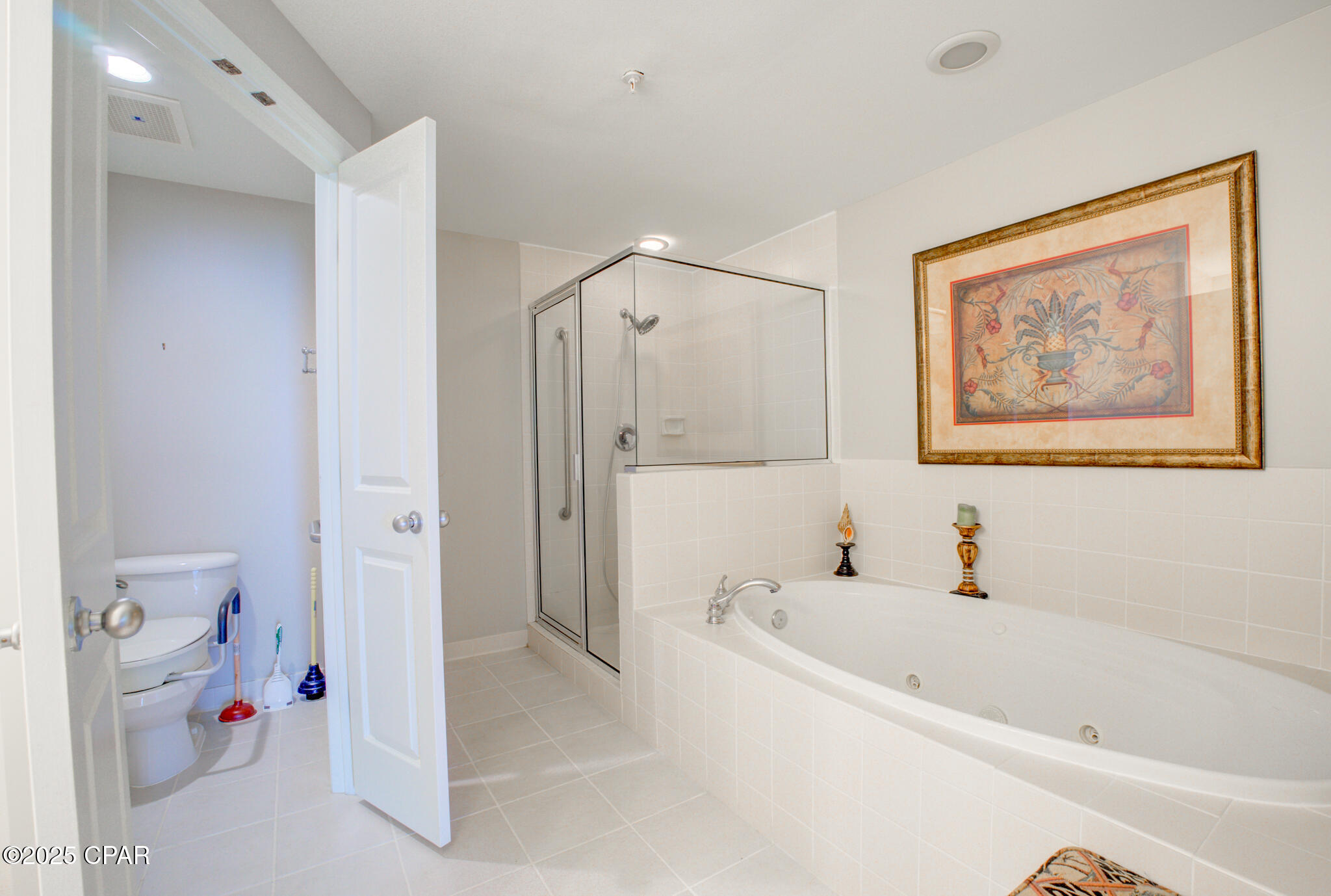 Image 25 For 8601 Surf Drive 14e