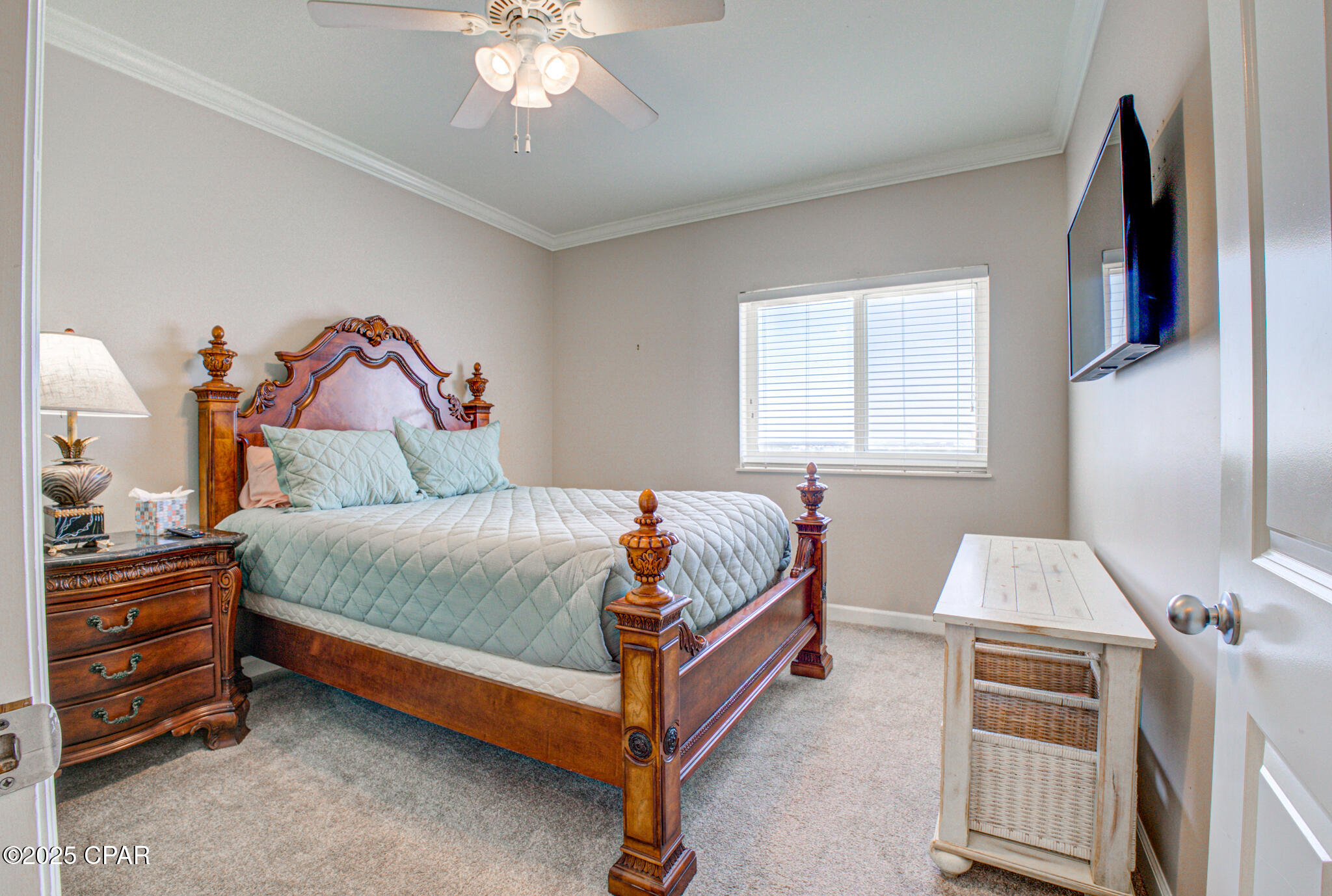 Image 27 For 8601 Surf Drive 14e