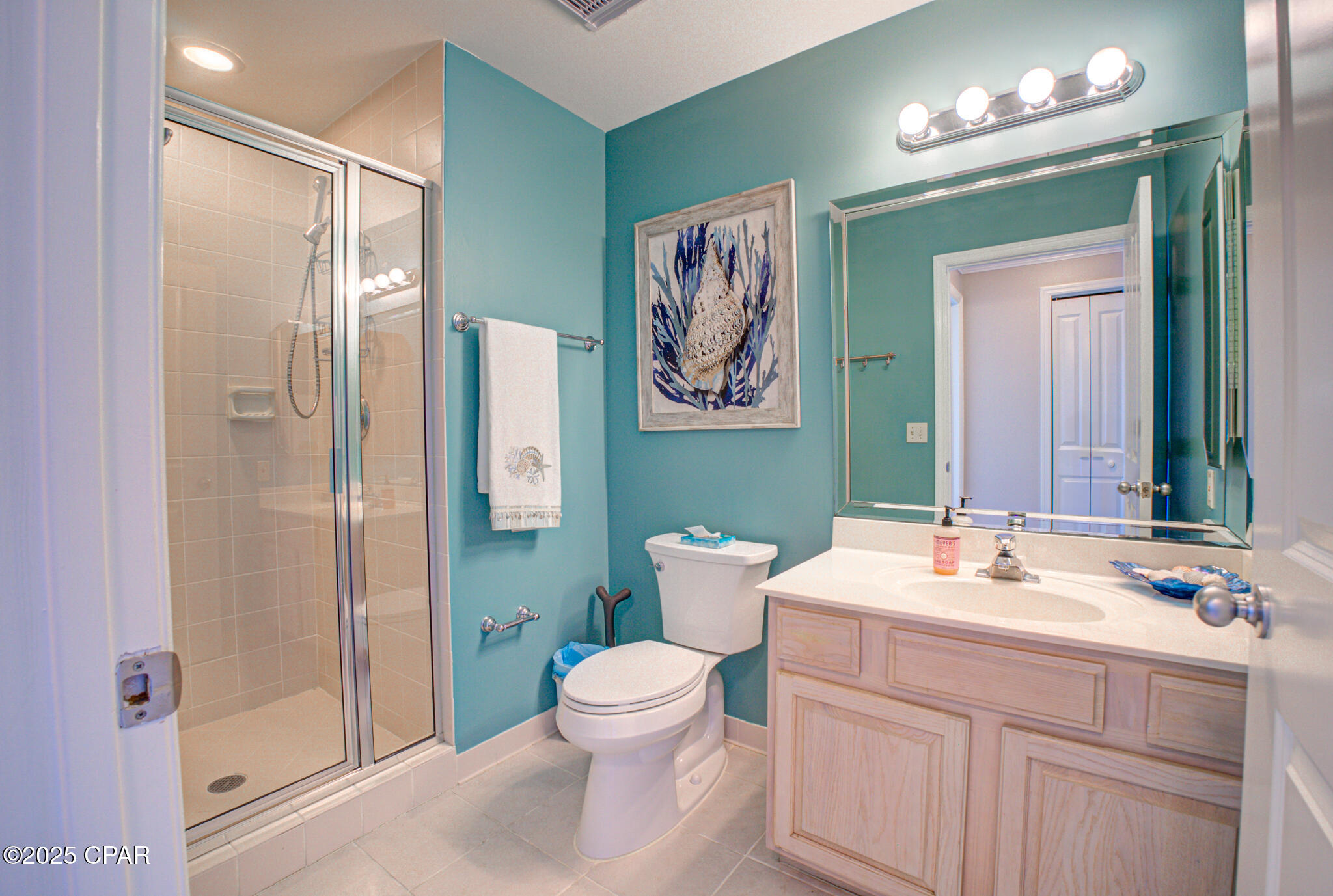 Image 29 For 8601 Surf Drive 14e