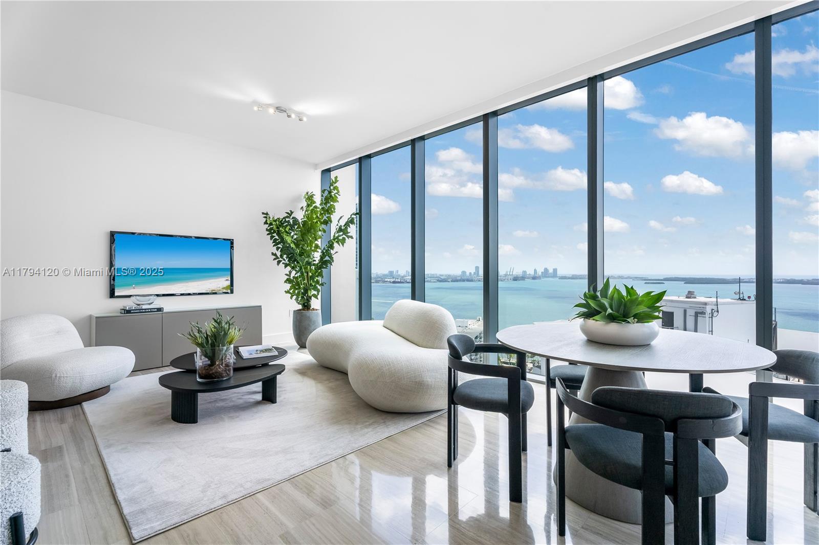 Apartamento en Venta en Miami, FL