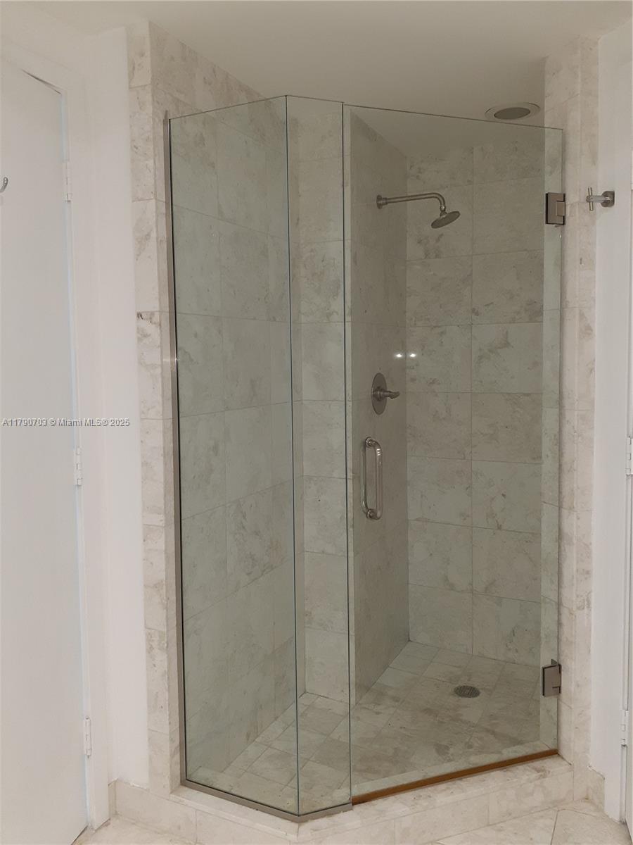 1331 Brickell Bay Dr #3403, Miami FL 33131