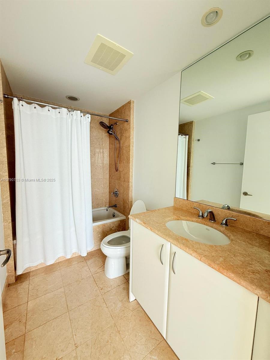 1331 Brickell Bay Dr #3403, Miami FL 33131