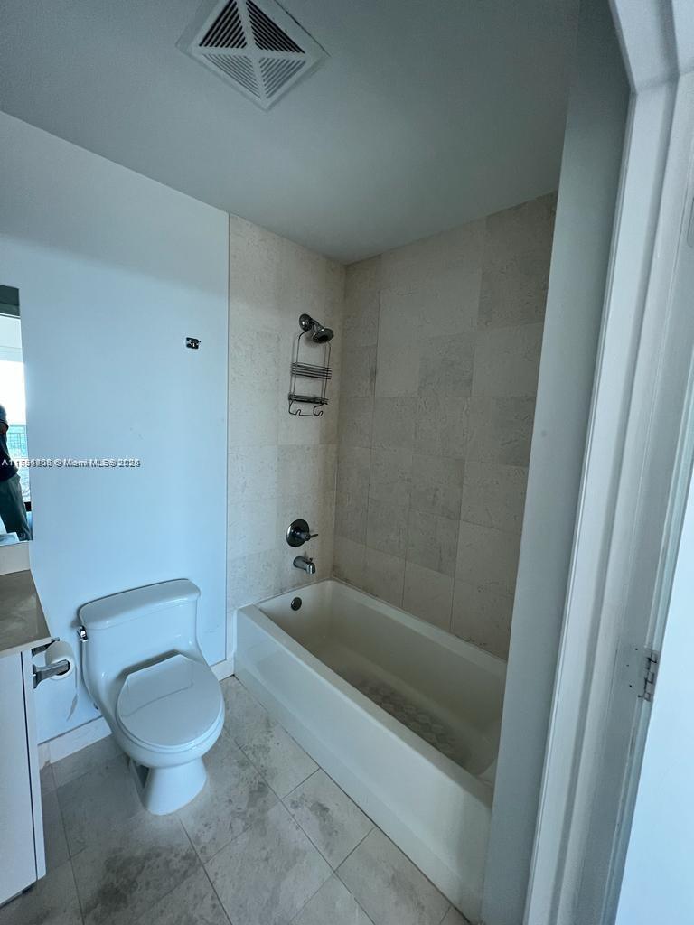 60 SW 13 st #3407, Miami FL 33130