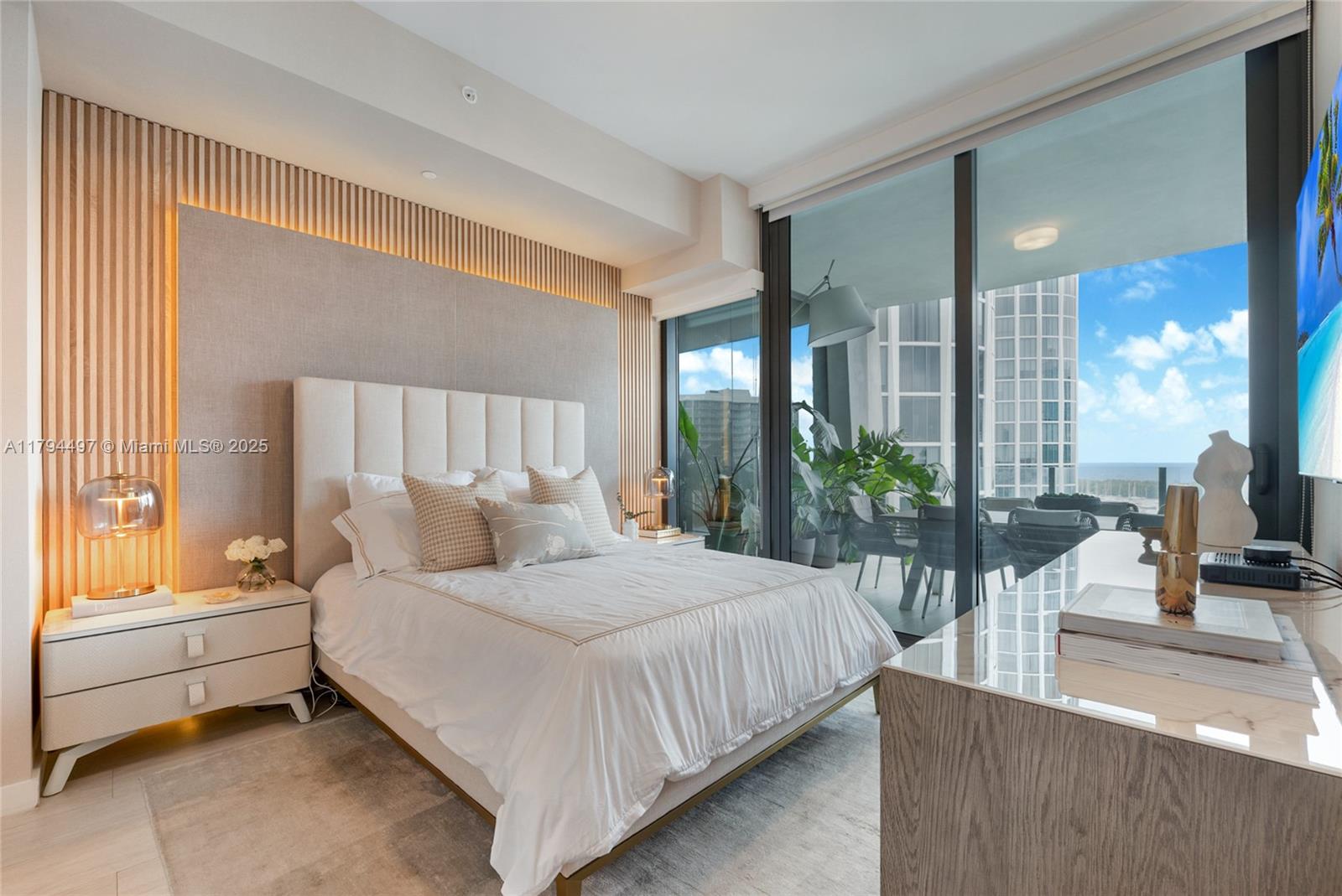 2831 S Bayshore Dr #902, Miami FL 33133