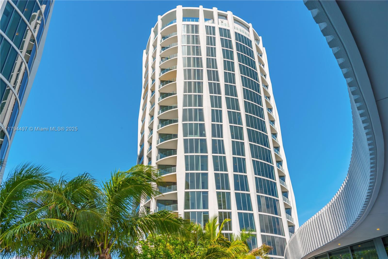 2831 S Bayshore Dr #902, Miami FL 33133