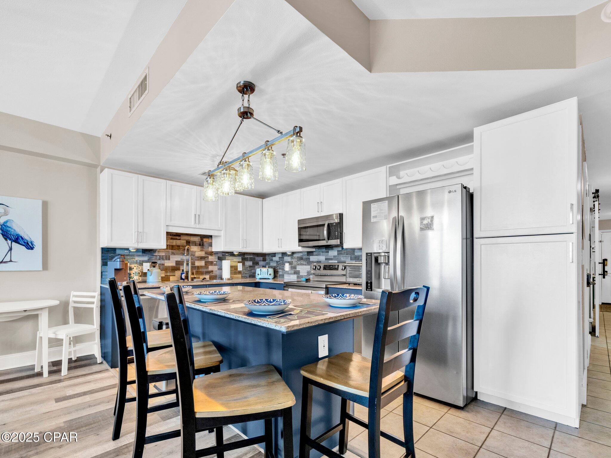 Image 7 For 9860 Thomas Drive 1202
