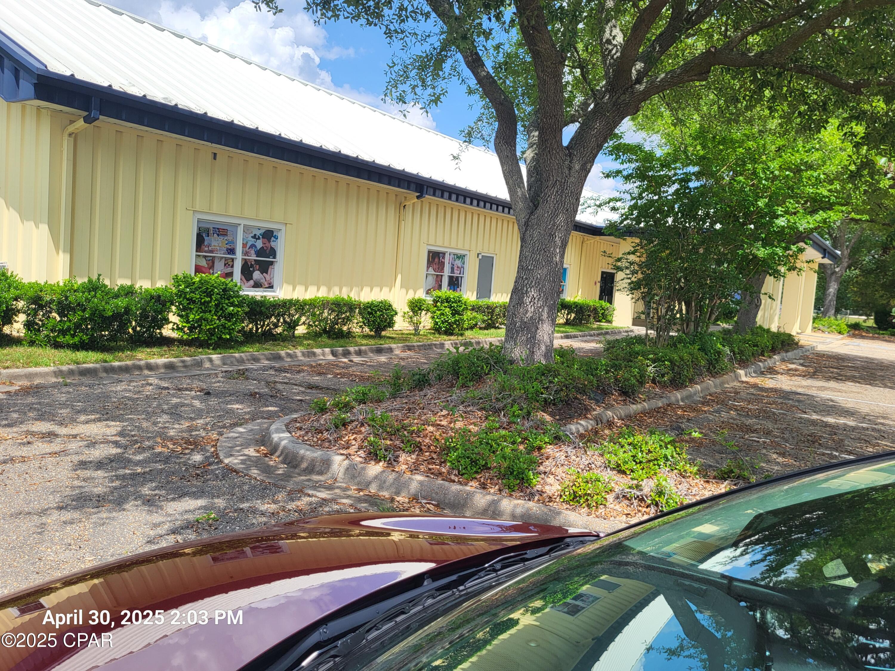 Image 12 For 3525 Russell Road