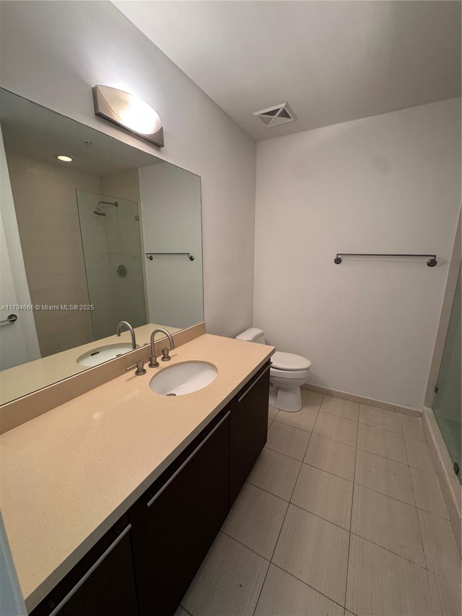 7930 East Dr #1106, North Bay Village FL 33141