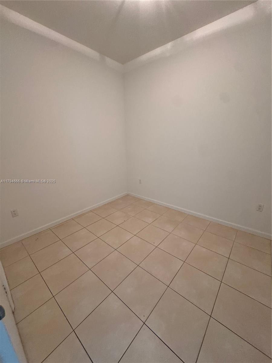 7930 East Dr #1106, North Bay Village FL 33141