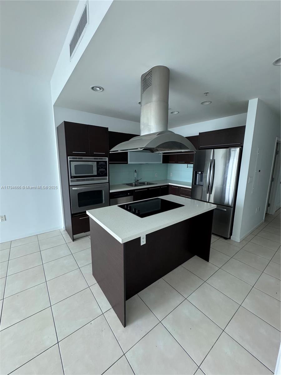 7930 East Dr #1106, North Bay Village FL 33141