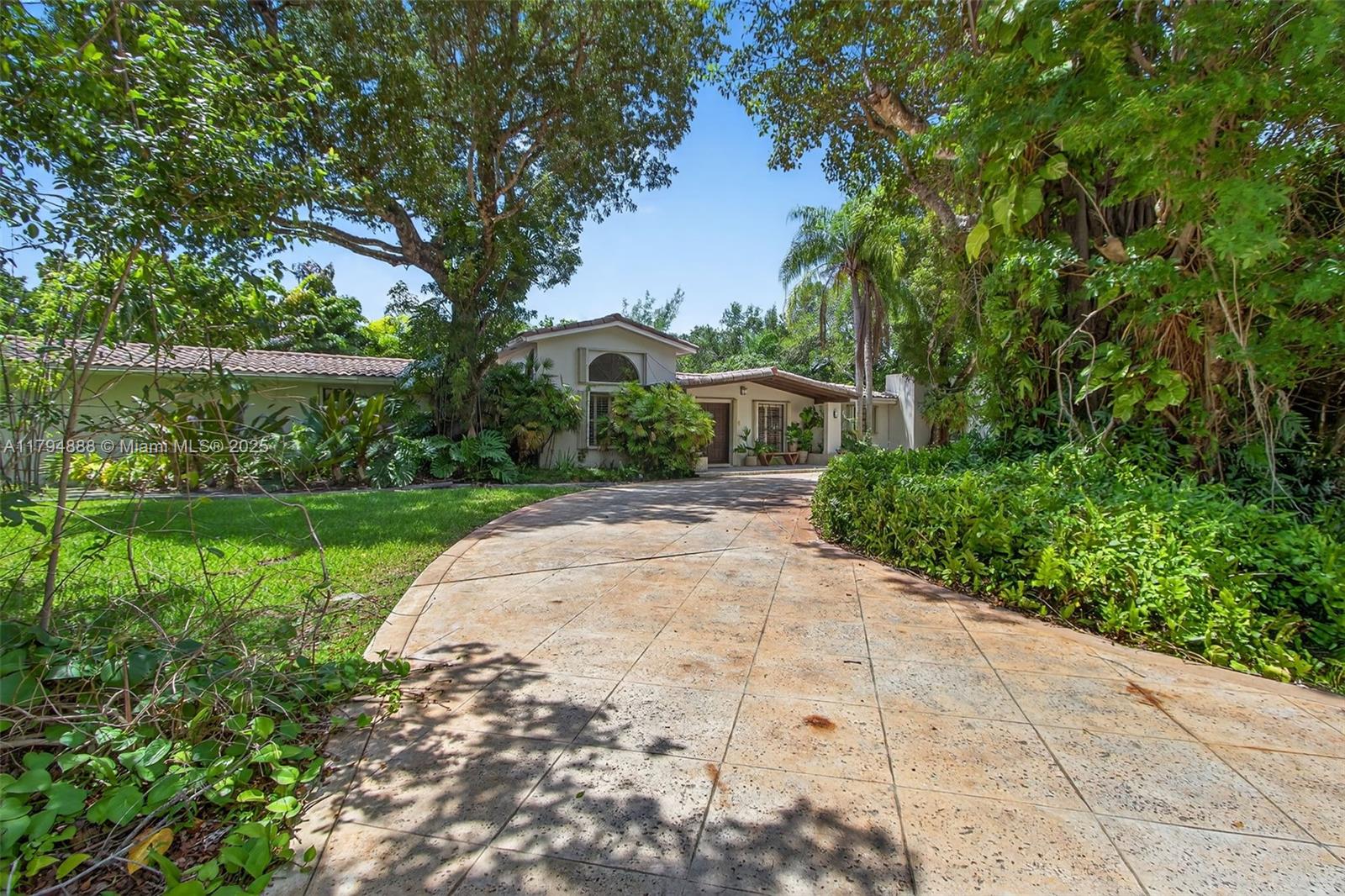 6700 64th St, South Miami, Florida 33143
