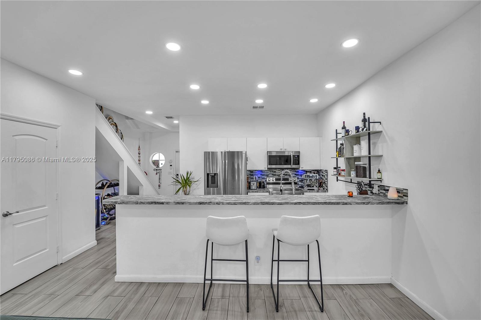 2307 Washington St Unit 5, Hollywood, Florida 33020