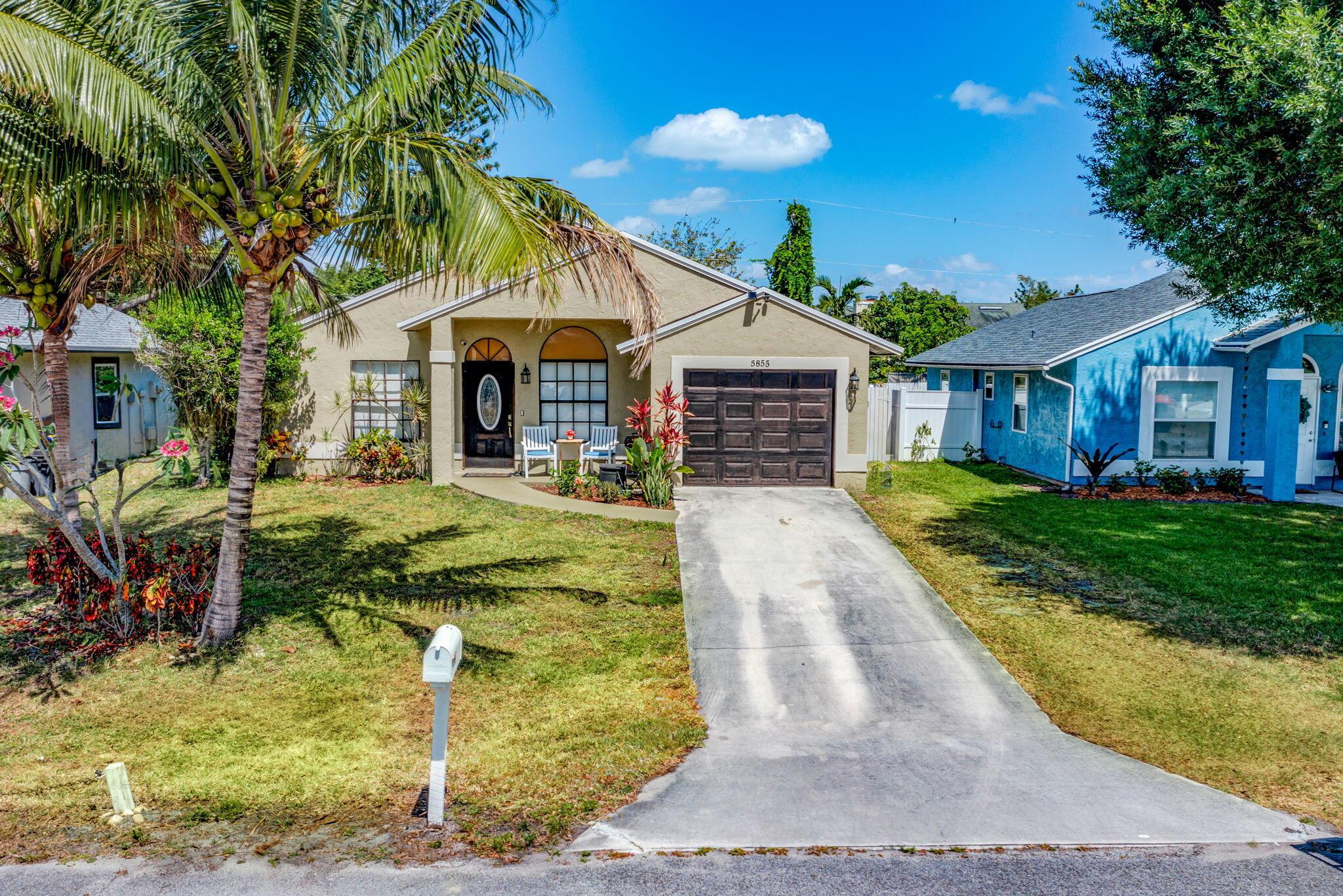 Photo 37 of home located at 5855 SE Mitzi Lane, Stuart FL