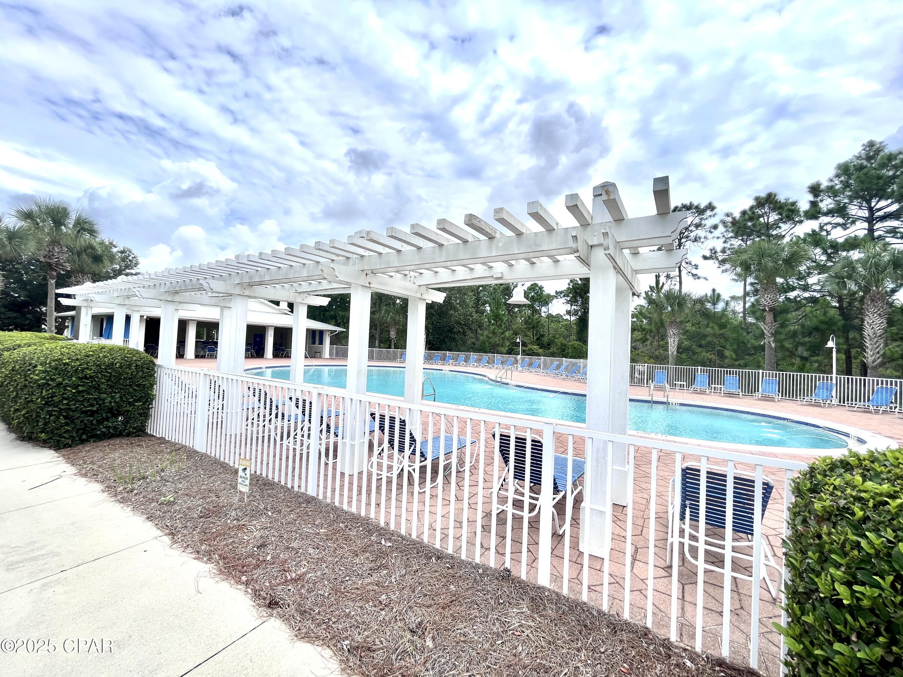 Image 22 For 231 Sand Oak Boulevard