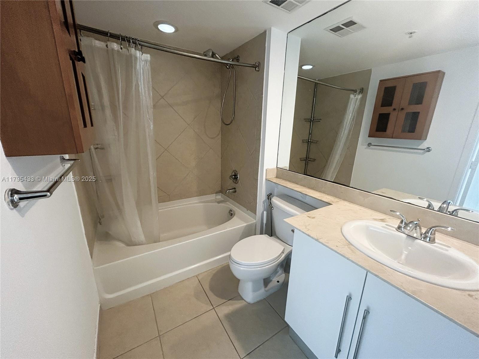 325 S Biscayne Blvd #2917, Miami FL 33131